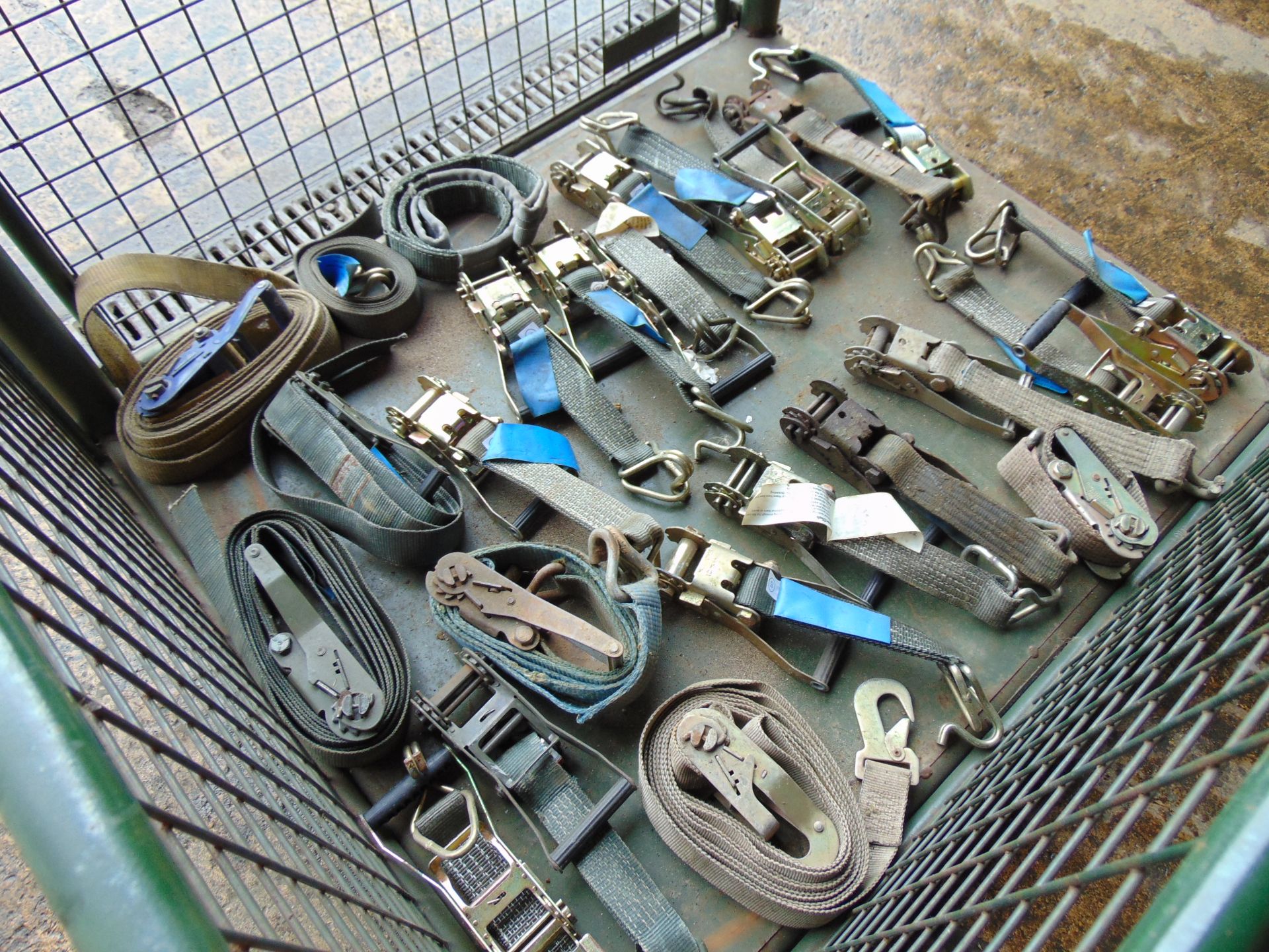 1 x Stillage Various Assortment of Ratchets & Straps - Image 4 of 4