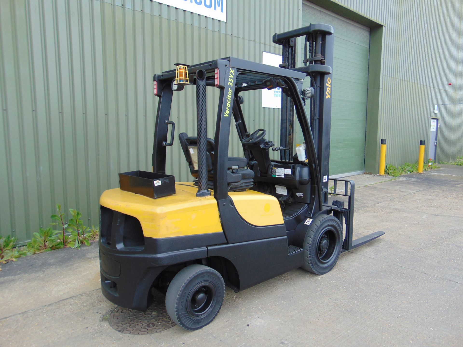 2011 Yale GDP 35VX Diesel Fork Lift Truck - Image 6 of 48