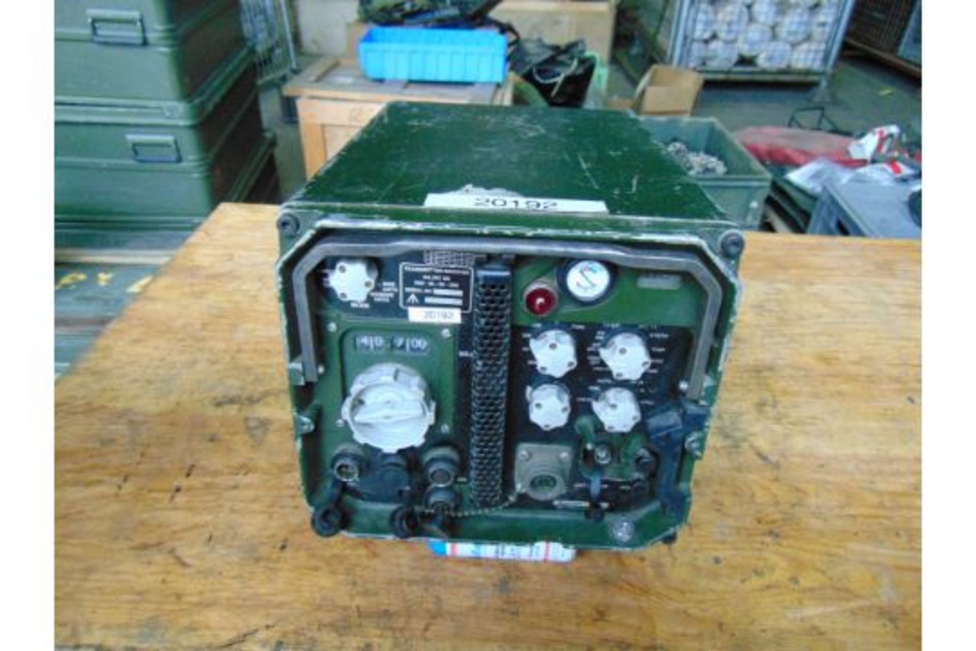 Clansman RT/UK 353 Vehicle Mounted Transmitter Receiver - Bild 3 aus 4