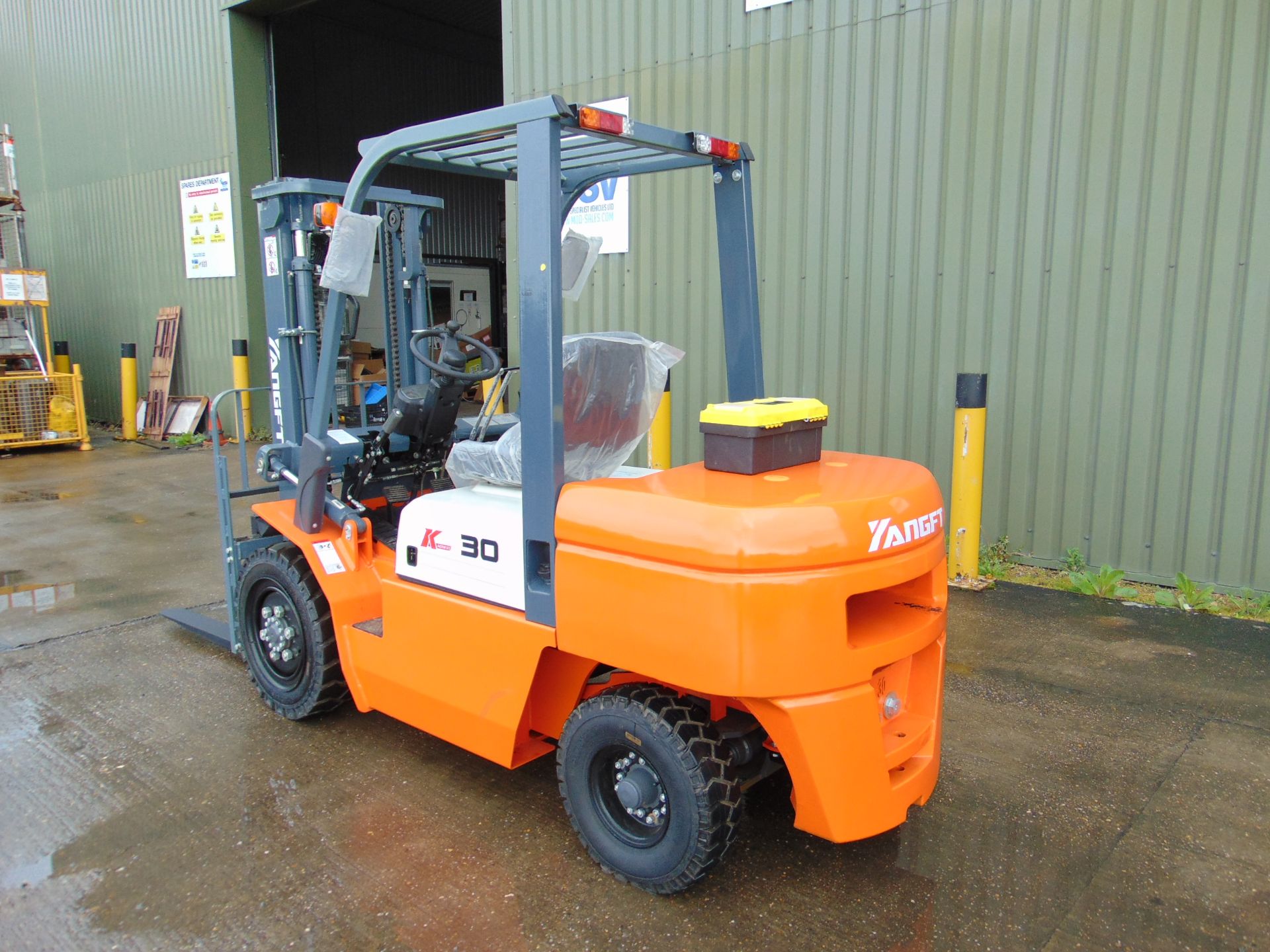 NEW UNUSED 2023 YangFT CPCD 30 K-Series II Diesel Fork Lift Truck - Image 3 of 40