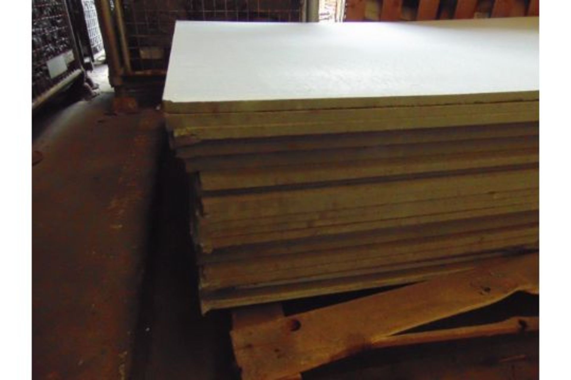 1 x pallet of 20 New Unissued Fibre / Insulating Boards 8ft x 4ft x 0.5 inch - Image 3 of 4