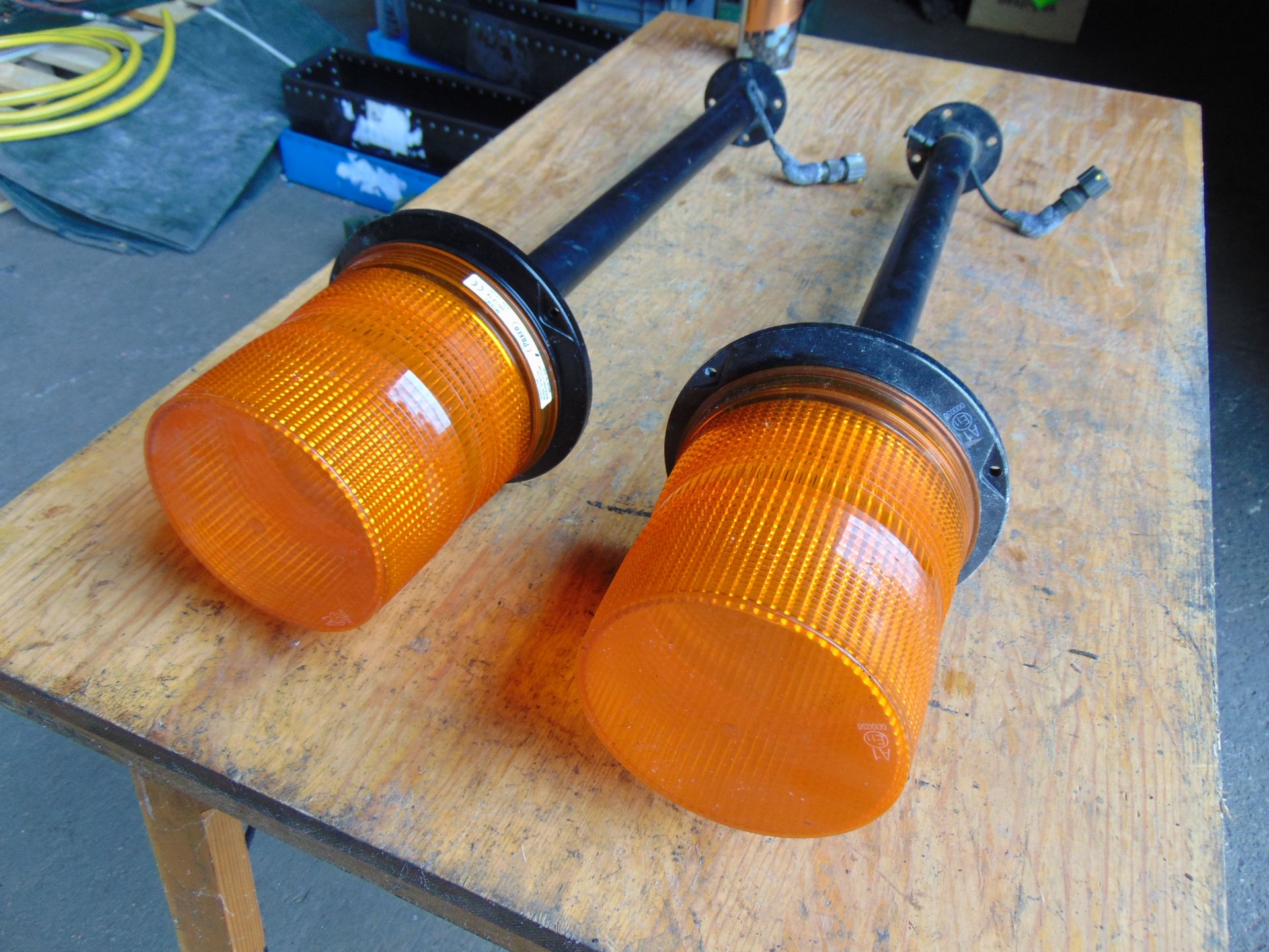2 x New Unissued High Intensity Flashing Beacons 24v from MoD - Image 2 of 6