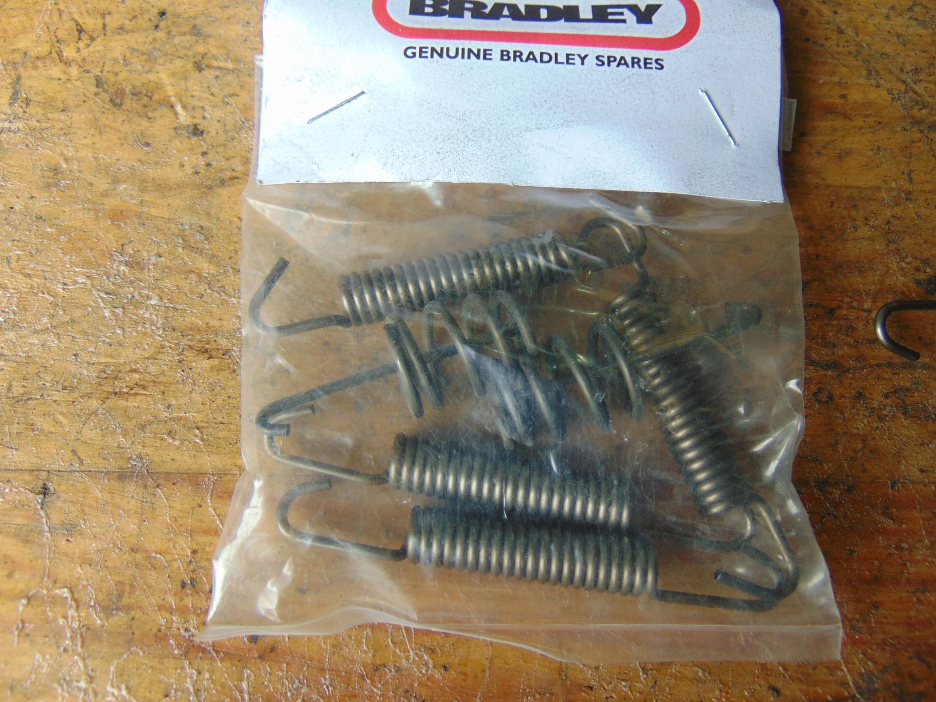 QTY 50 (10 Small Packs x 5) Brake Springs Kit - Image 5 of 6