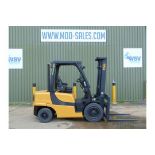 2011 Yale GDP35VX Fork Lift Truck - Triple 3 Stage Mast w/ Side Shift