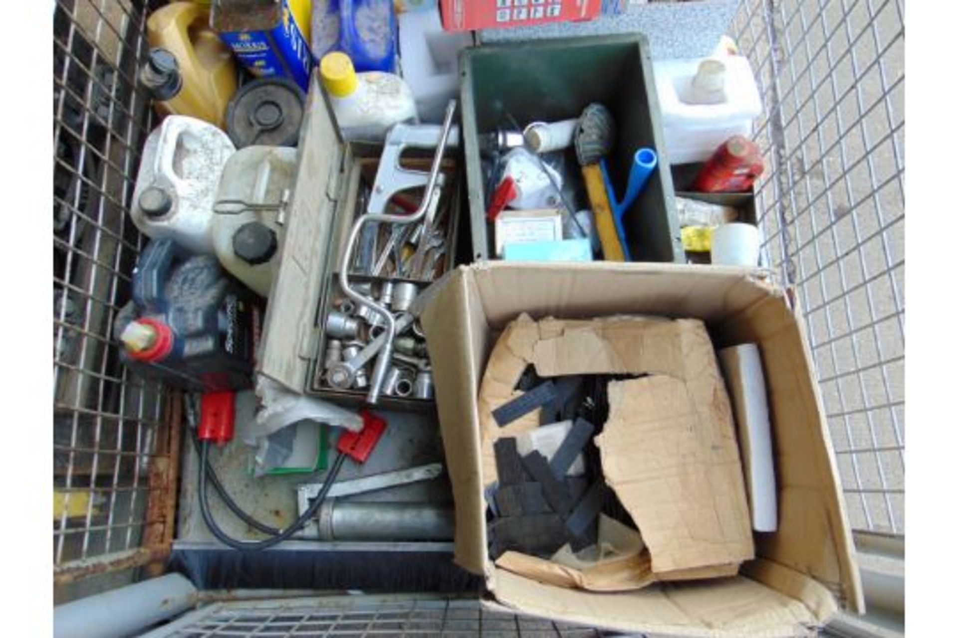 Stillage of Tools, Oils, Cleaners, Grease etc. - Image 2 of 3