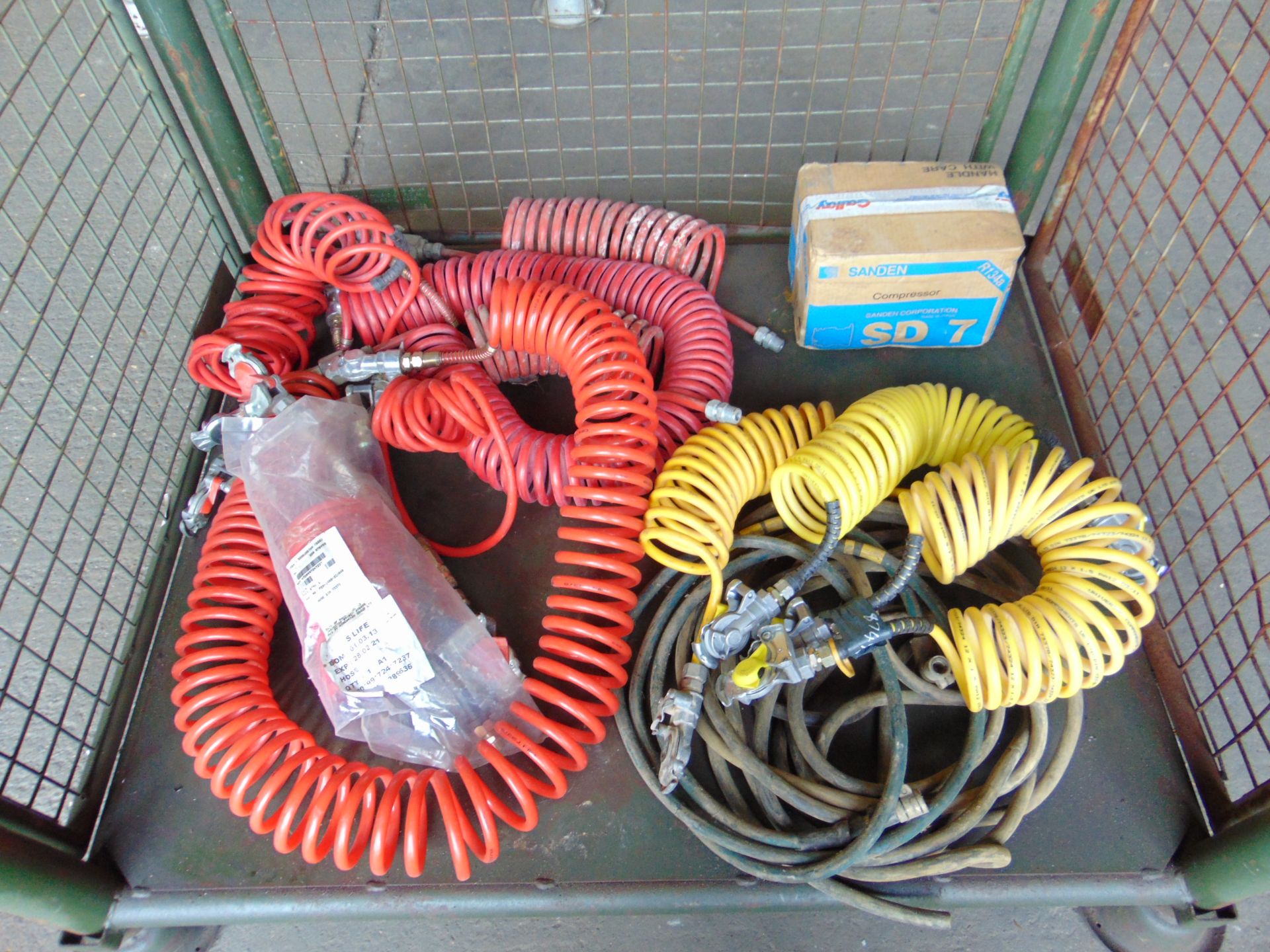 Stillage of Air Lines & Air Compressor - Image 2 of 5