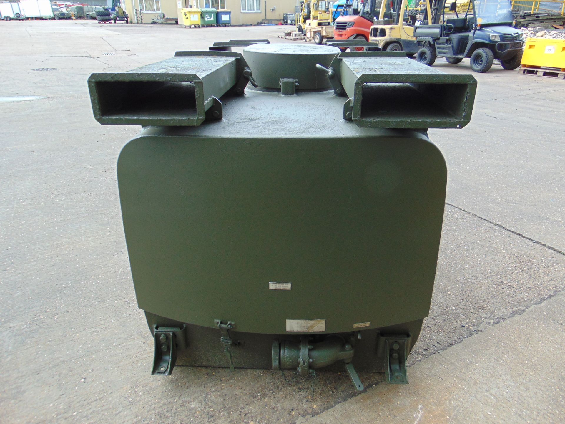 Gloster Saro 2,200 Ltr Aluminium Fuel / Fluid Distribution Tank - Image 6 of 12