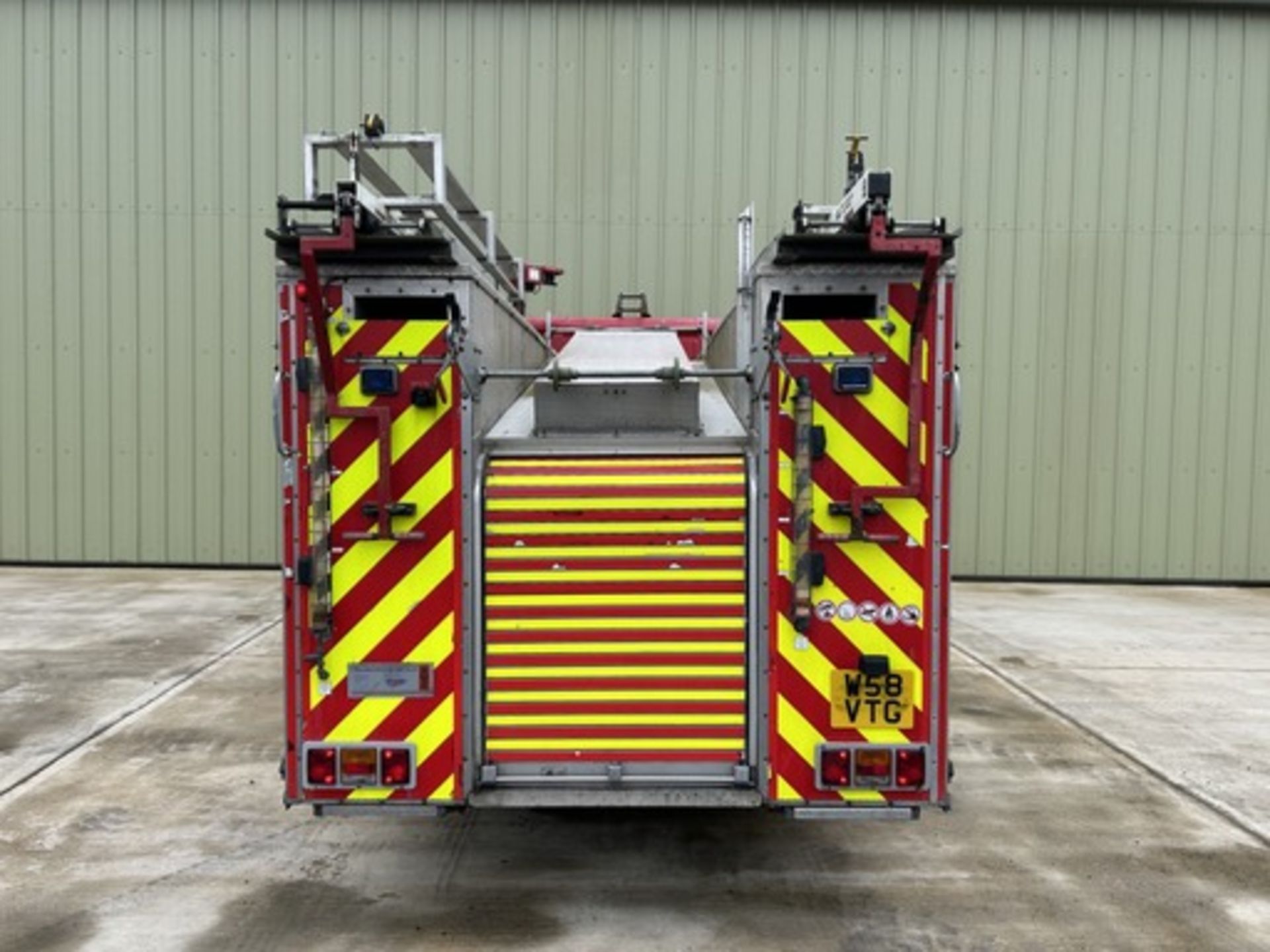 Scania Excalibur 94D 260 Fire Appliance - Image 6 of 26