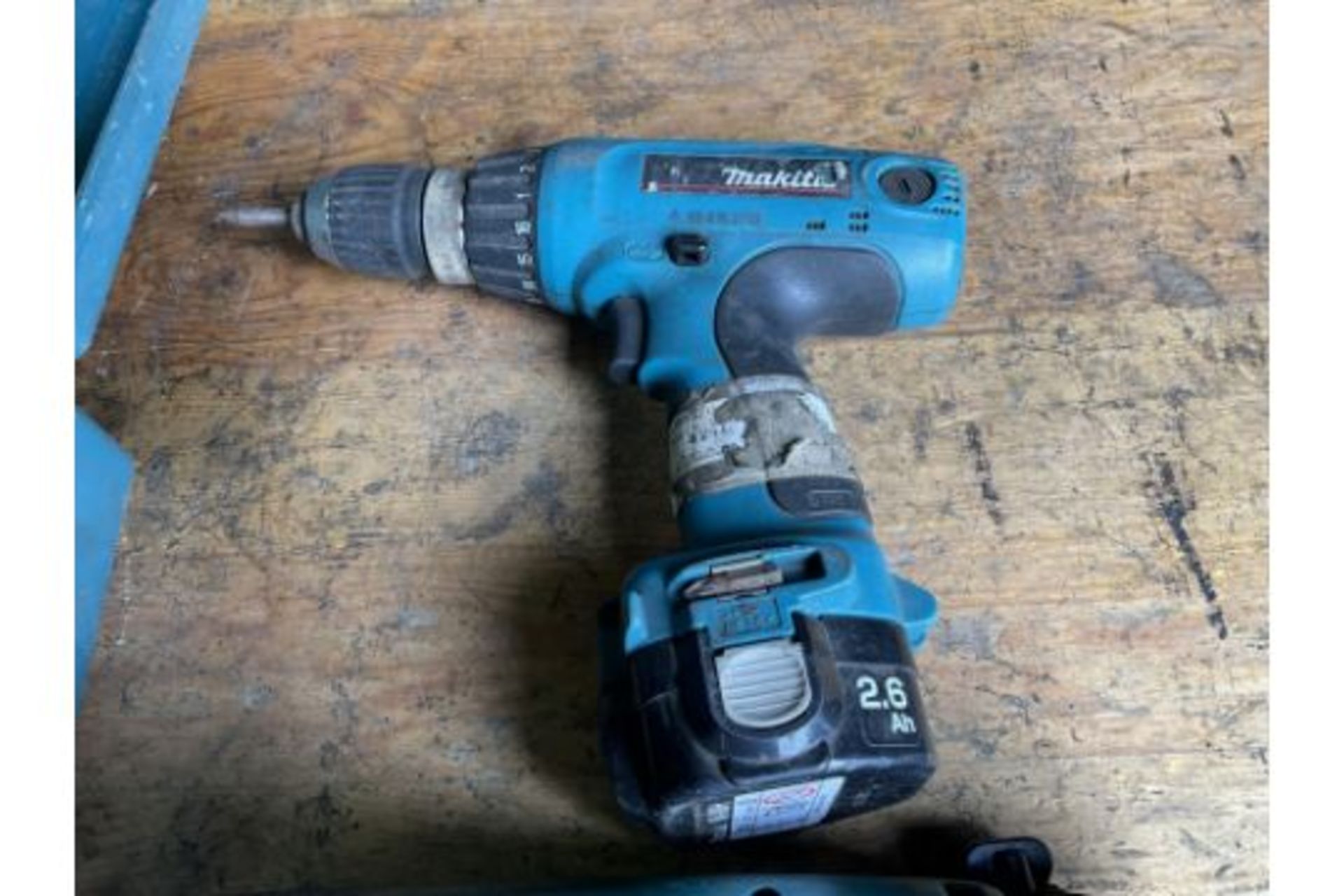 2X MAKITA DRILLS AND CASE - Image 4 of 5
