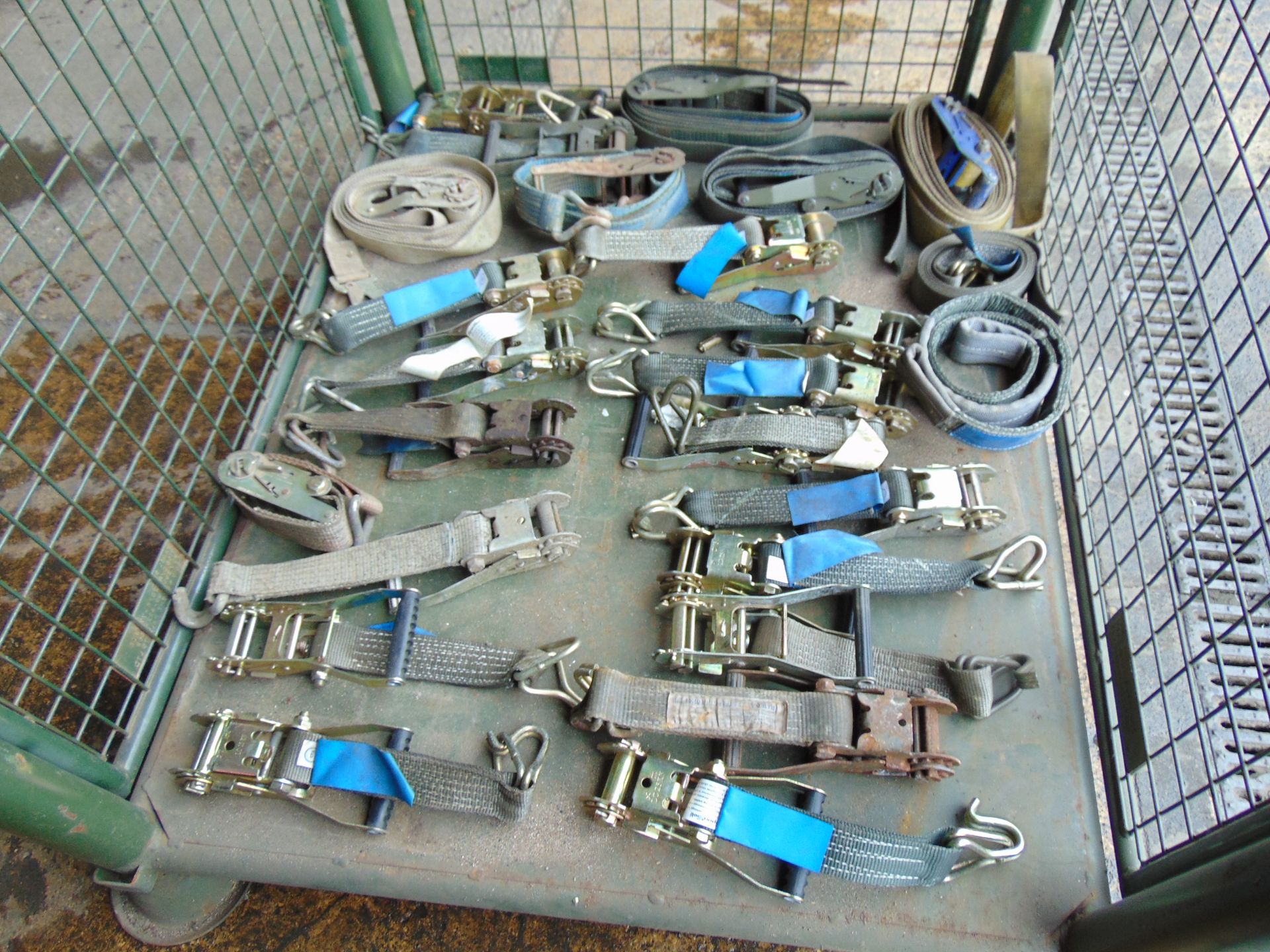 1 x Stillage Various Assortment of Ratchets & Straps - Image 2 of 4