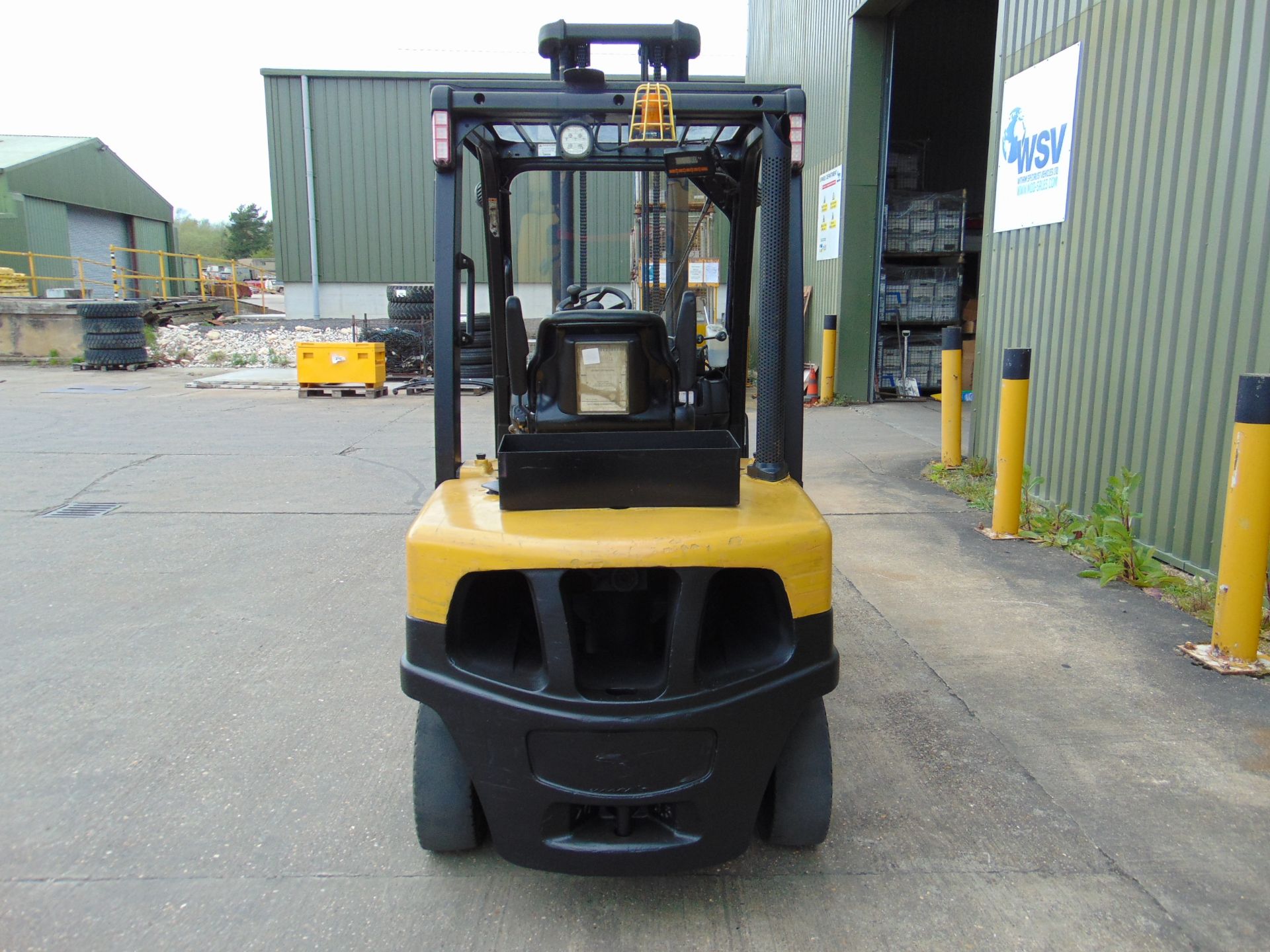 2011 Yale GDP 35VX Diesel Fork Lift Truck - Image 7 of 48