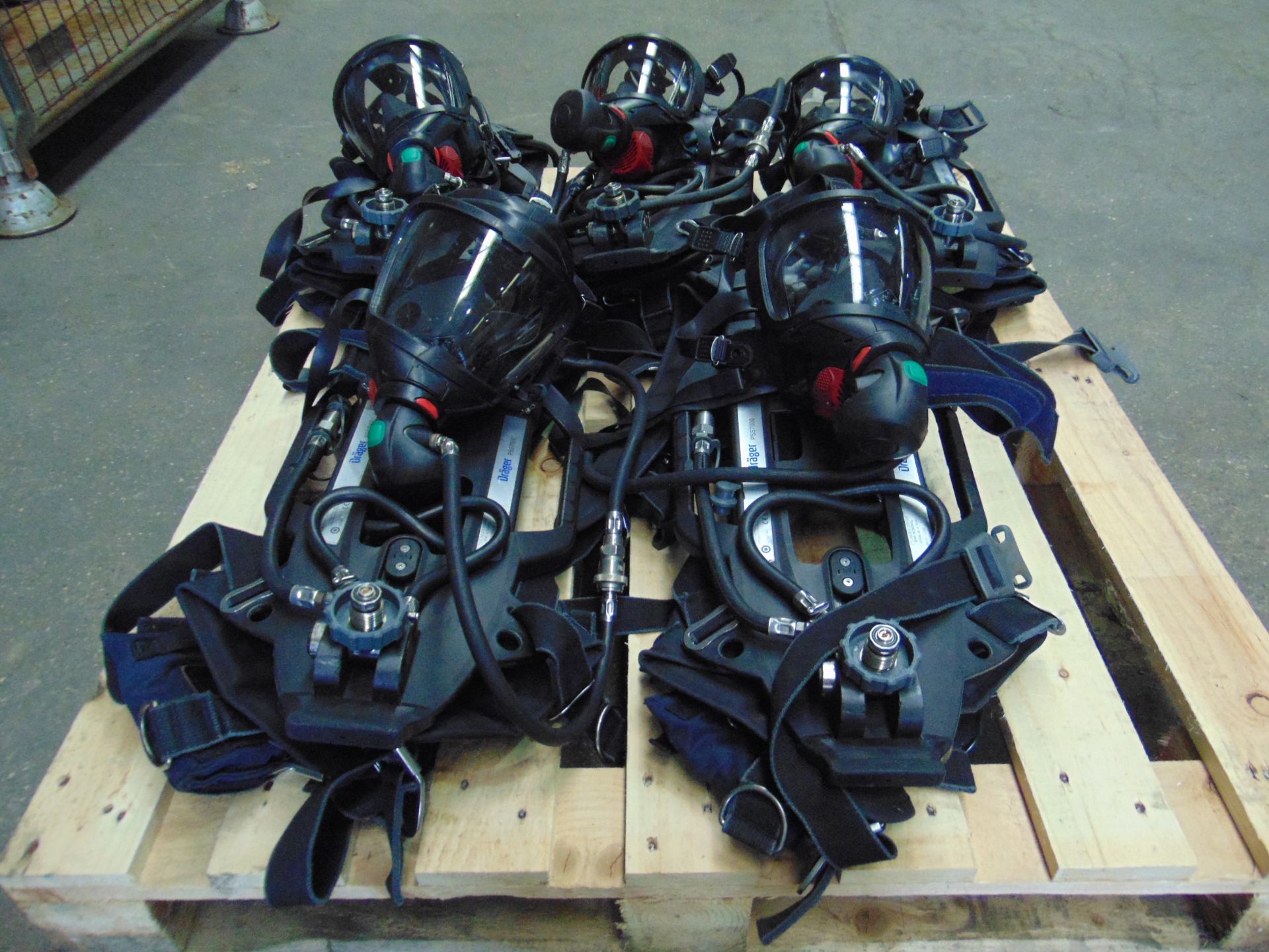 5 x Drager PSS 7000 Self Contained Breathing Apparatus w/ 10 x Drager 300 Bar Air Cylinders - Image 10 of 22