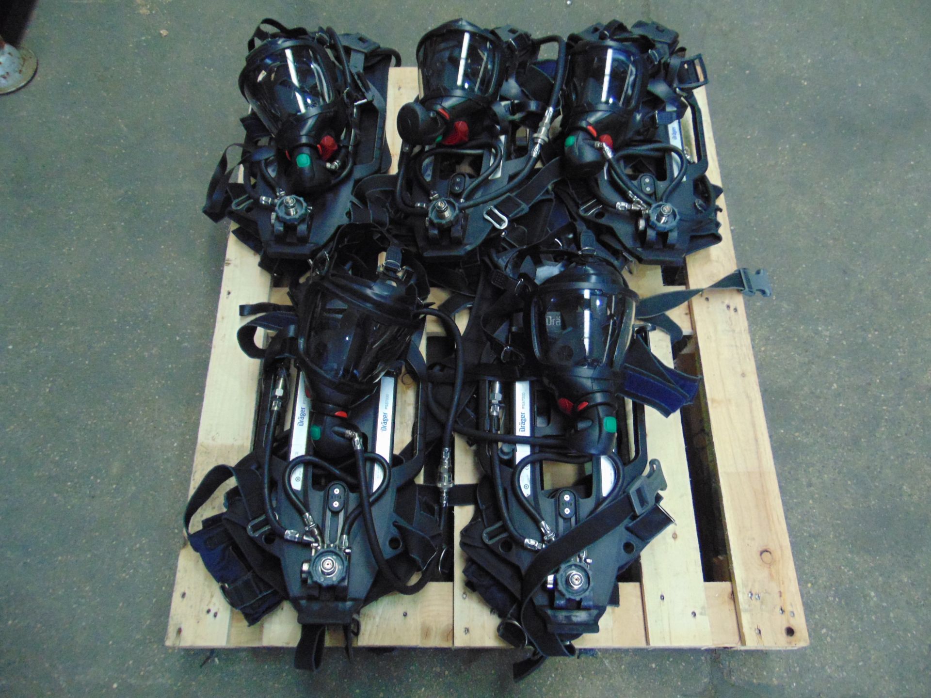 5 x Drager PSS 7000 Self Contained Breathing Apparatus w/ 10 x Drager 300 Bar Air Cylinders - Image 7 of 22
