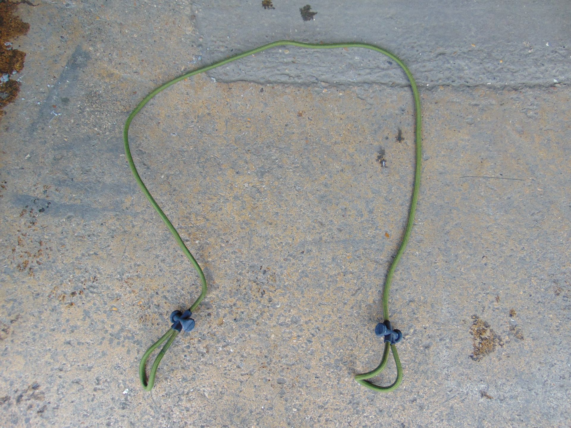 1 x Stillage of Elastic Bungee Securing Cords - Image 4 of 5