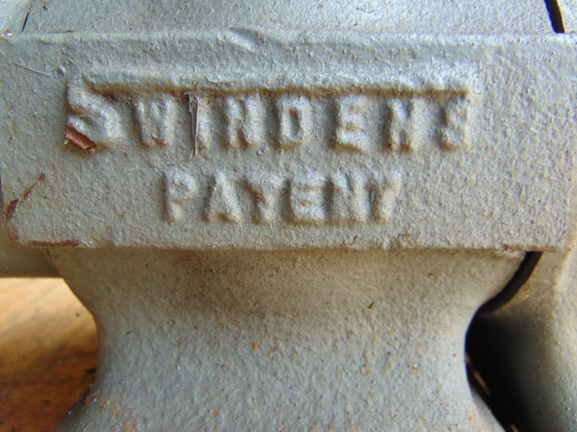 Swindens Patent Double Jaw Revolving Bench Vice - Image 17 of 18