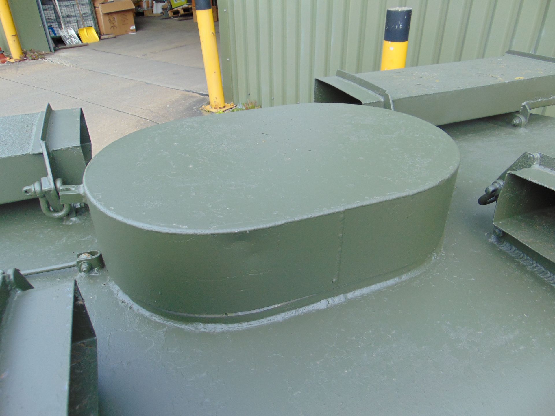 Gloster Saro 2,200 Ltr Aluminium Fuel / Fluid Distribution Tank - Image 8 of 12