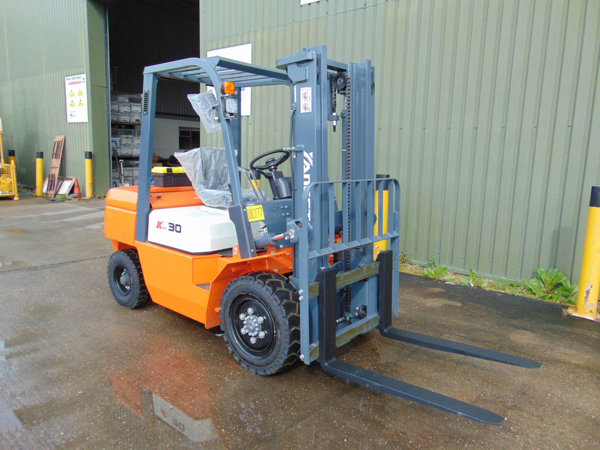 NEW UNUSED 2023 YangFT CPCD 30 K-Series II Diesel Fork Lift Truck - Image 7 of 40