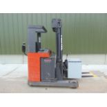 Nissan UNS-200 Electric Reach Fork Lift w/ Battery Charger Unit 2283 hrs