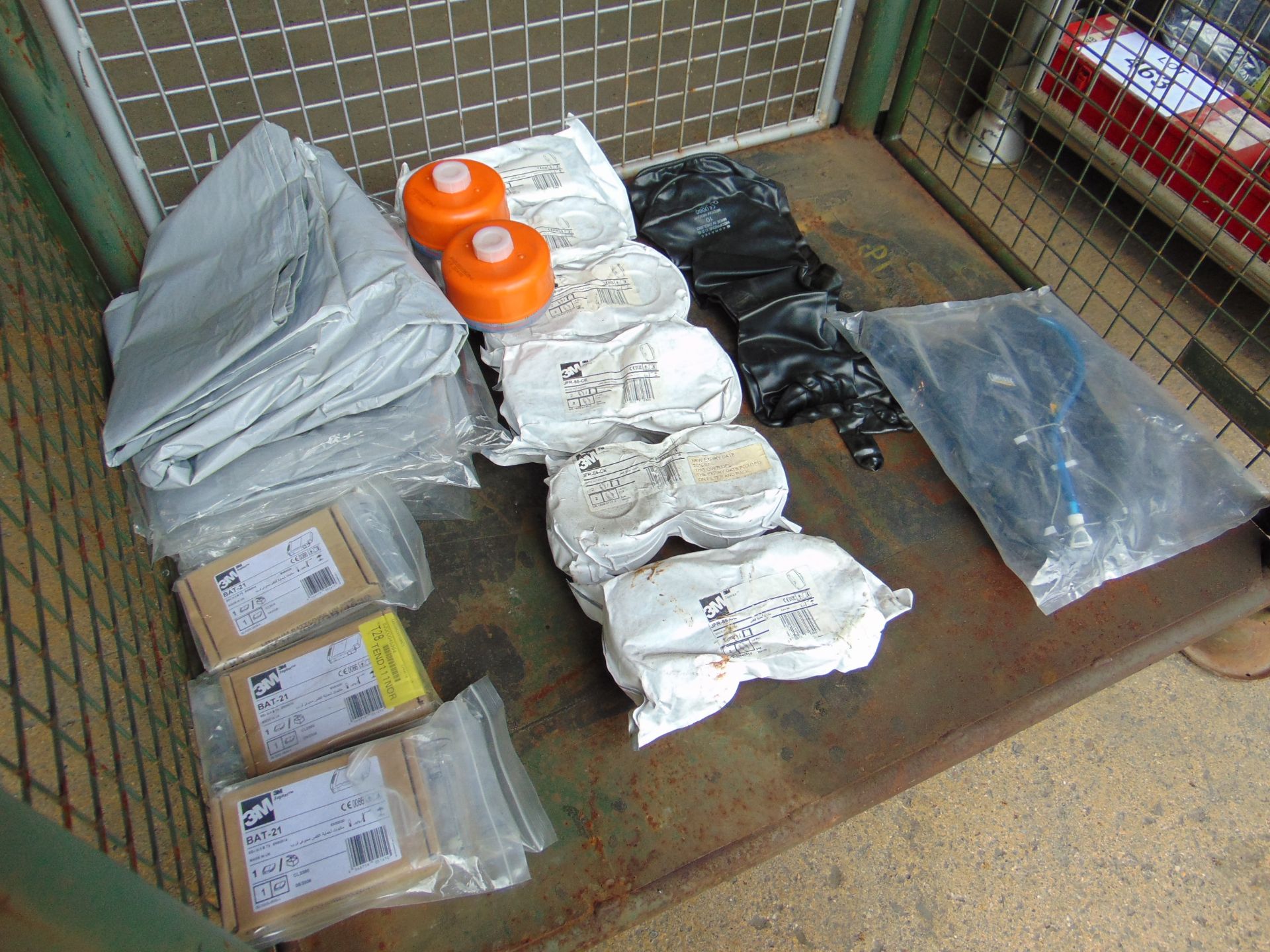 Stillage of 3M Filter Cartridges, Plastic Sheets, Camelback Personal Hydrator, HD Rubber Gloves etc. - Image 2 of 5