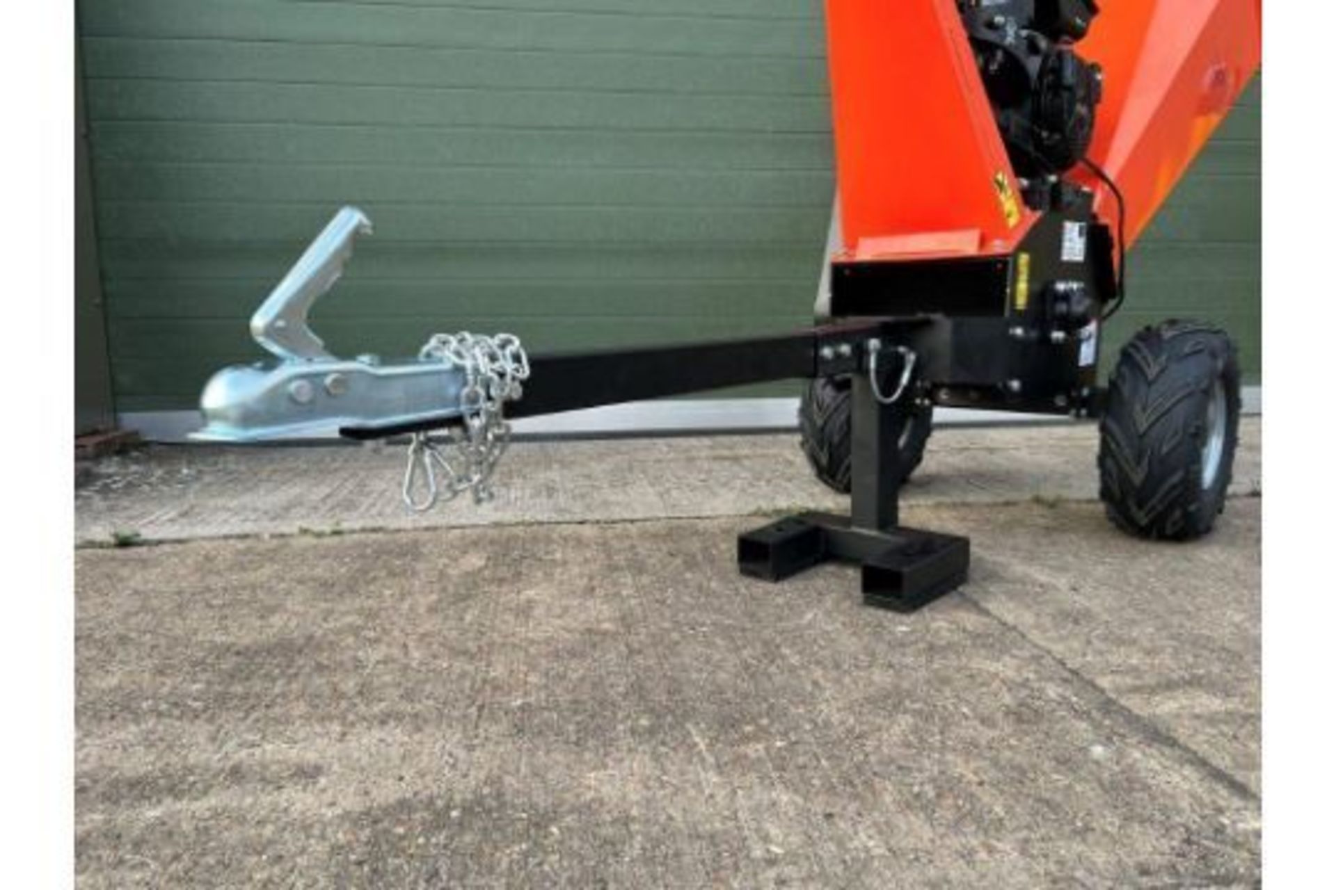 Brand New & Unused, Armstrong DR-GS-15H Electric Start Petrol Wood Chipper - Image 13 of 20