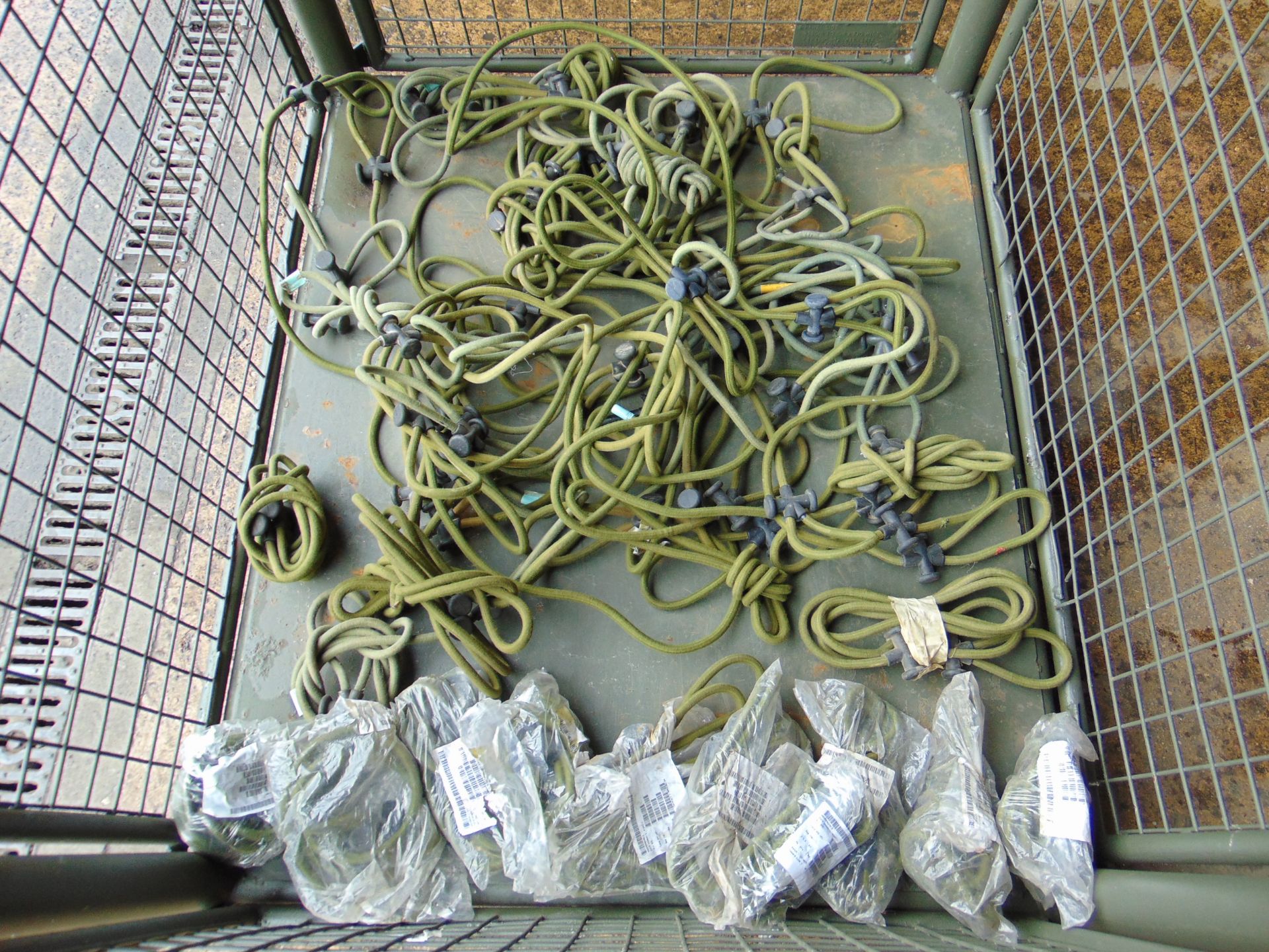 1 x Stillage of Elastic Bungee Securing Cords - Image 3 of 5