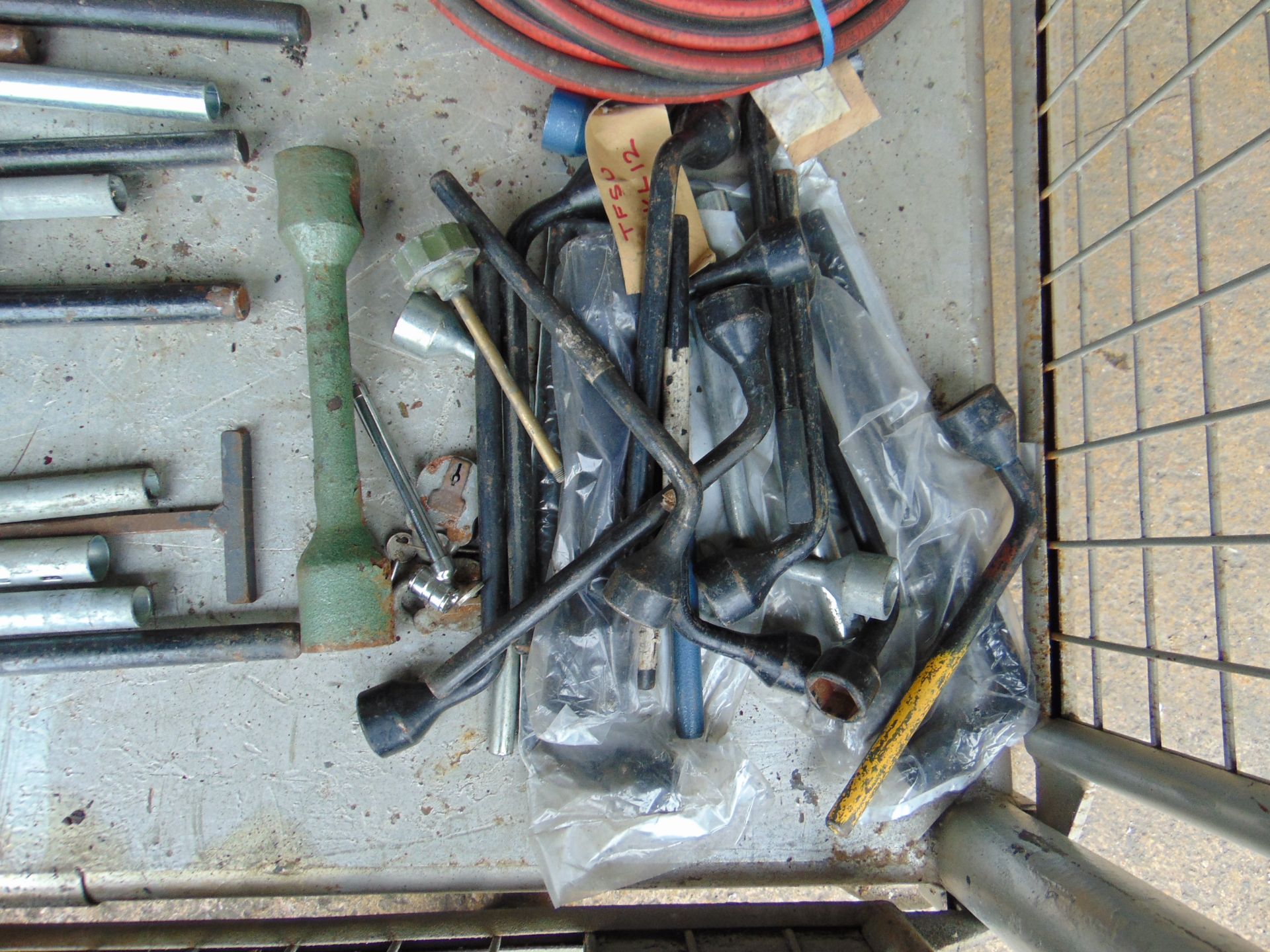 1 x Stillage Assortment of Tools, Wheel Wrenches, Air Line Etc - Bild 3 aus 5