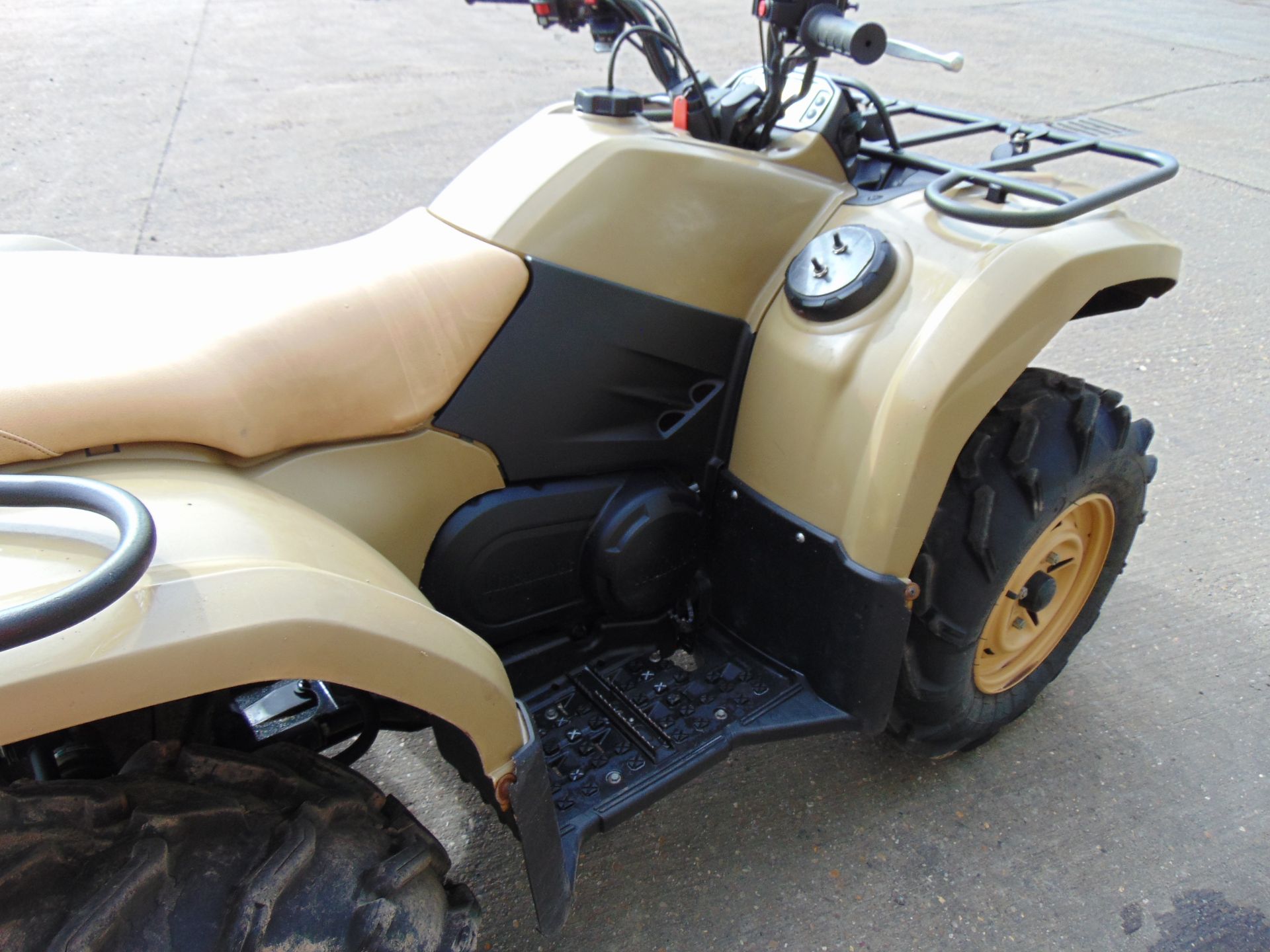 Yamaha Grizzly 450 4 x 4 ATV Quad Bike 584 hours only from MOD - Image 20 of 30