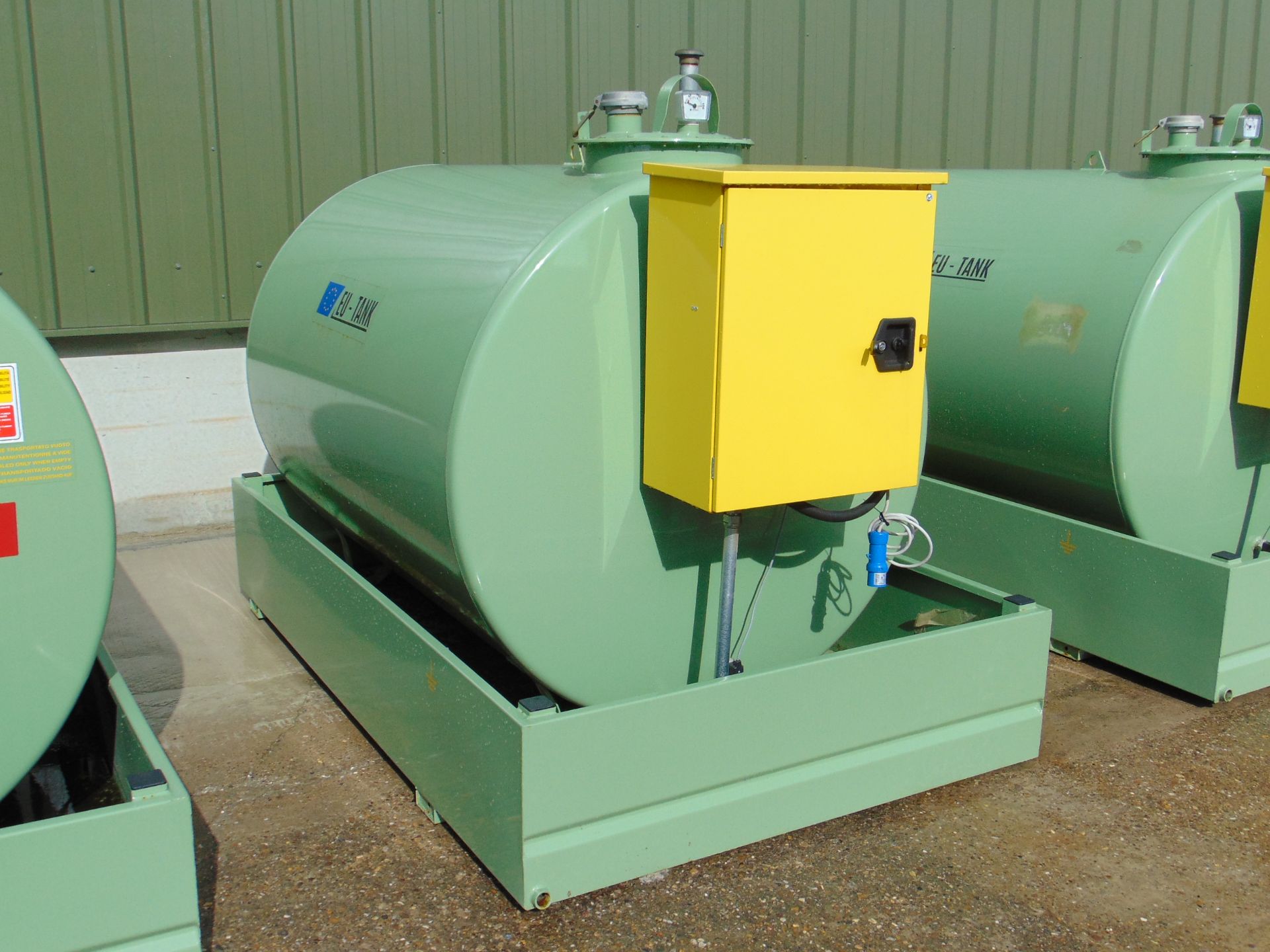 EU Fuel Storage Tank - 3172 Ltr Capacity w/ Electric Dispensing Pump Unit & Nozzle - Image 3 of 8