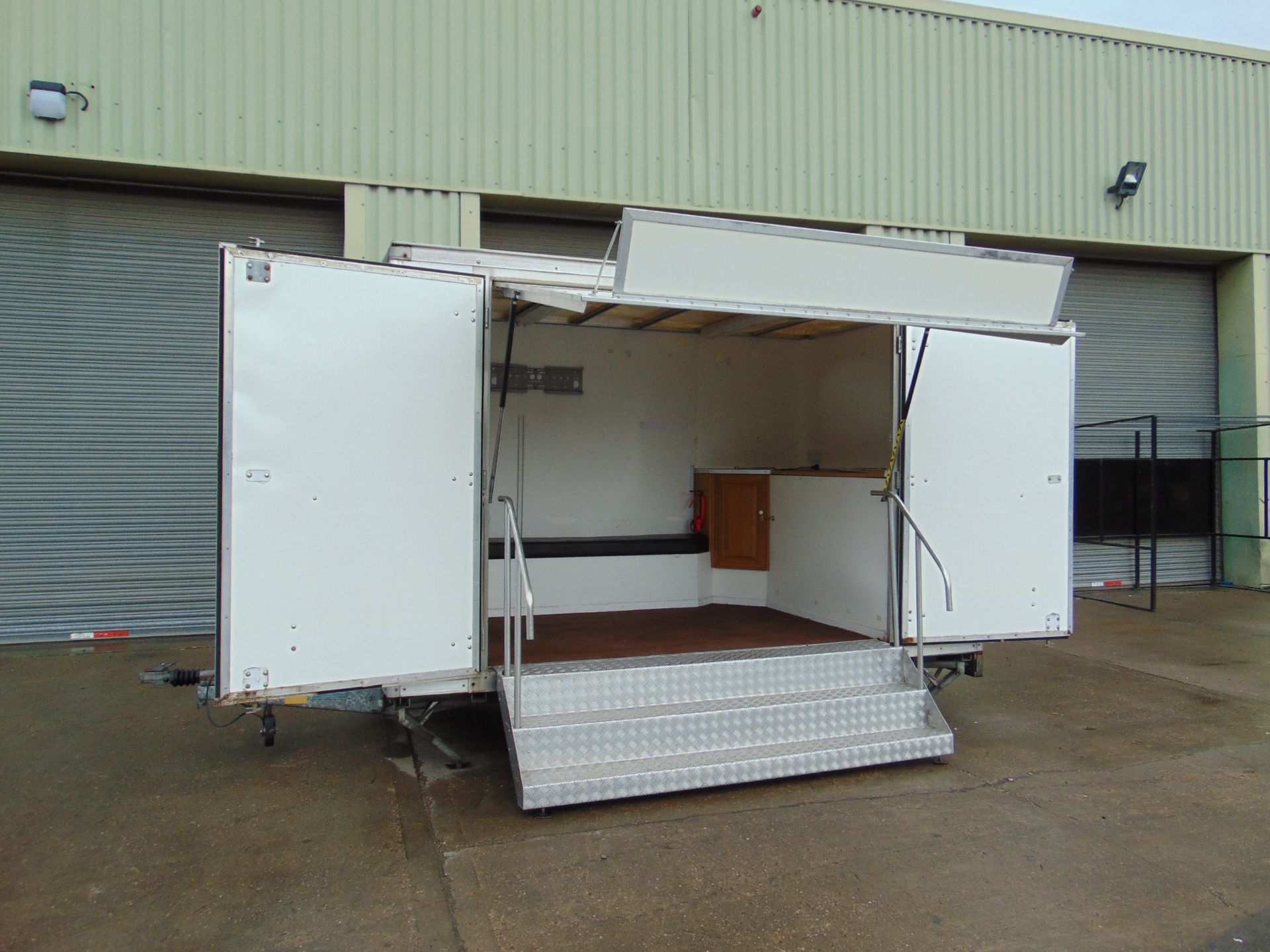Exhibition Trailer - Twin Axle - 2000Kg - Image 3 of 60