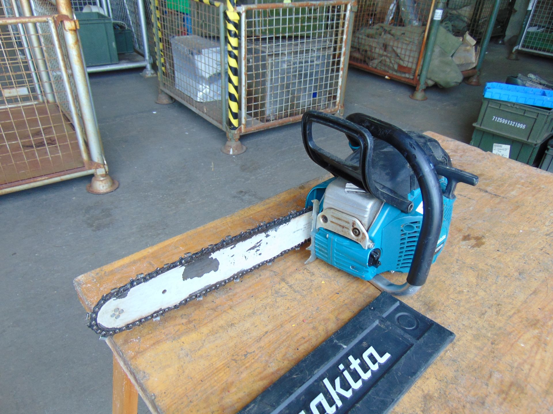 MAKITA DCS 5030 50CC Chainsaw c/w Chain Guard from MoD. - Image 4 of 5