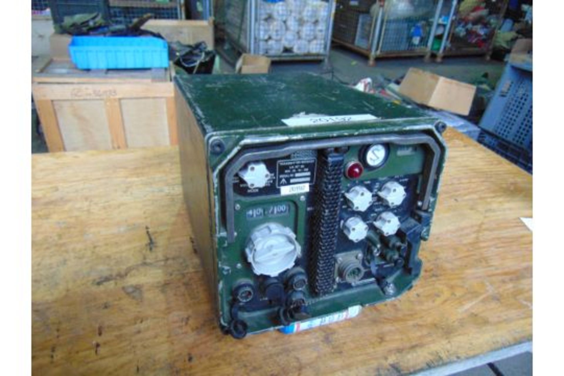 Clansman RT/UK 353 Vehicle Mounted Transmitter Receiver - Bild 2 aus 4