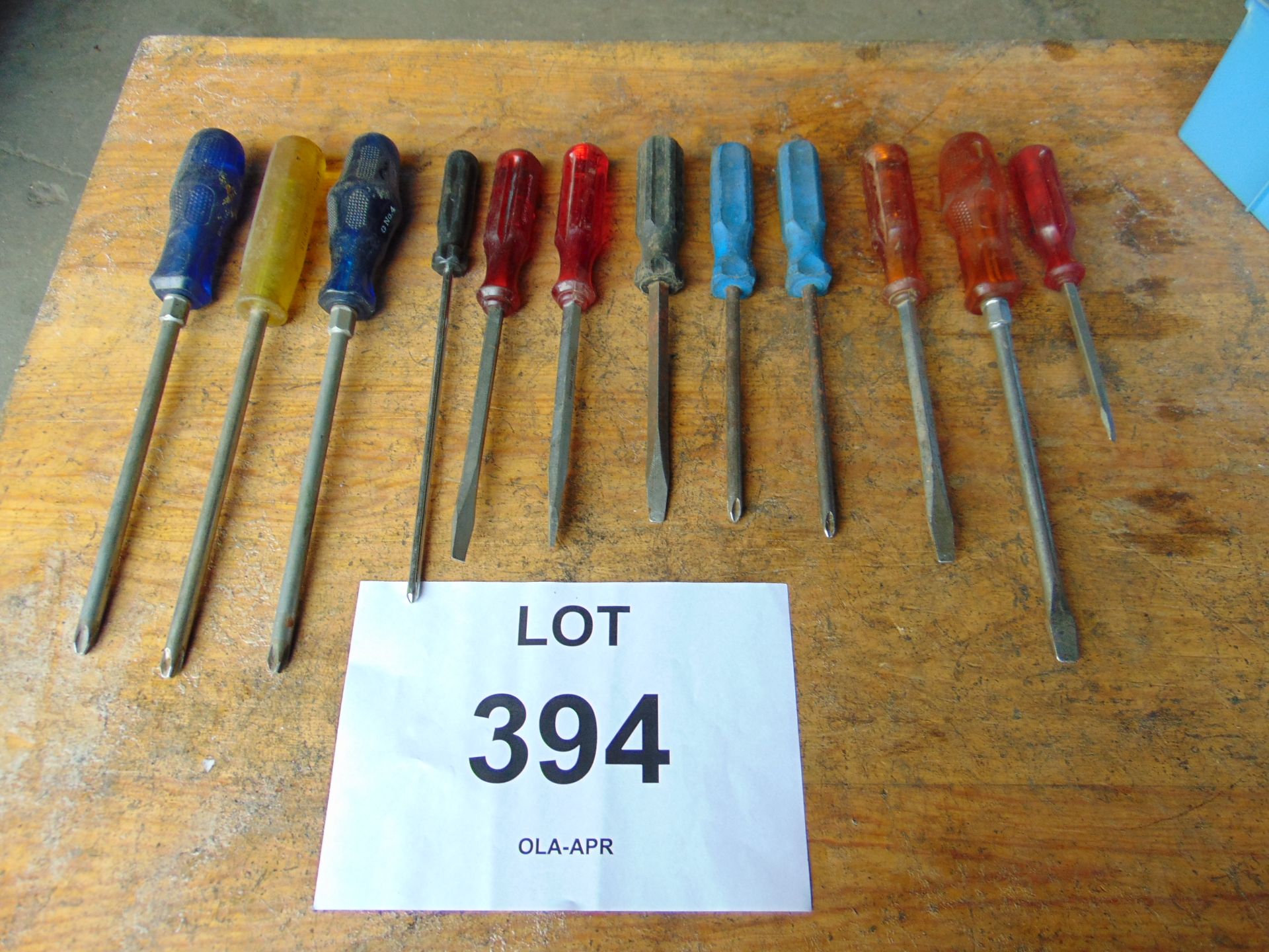 12 x Assorted Screwdrivers