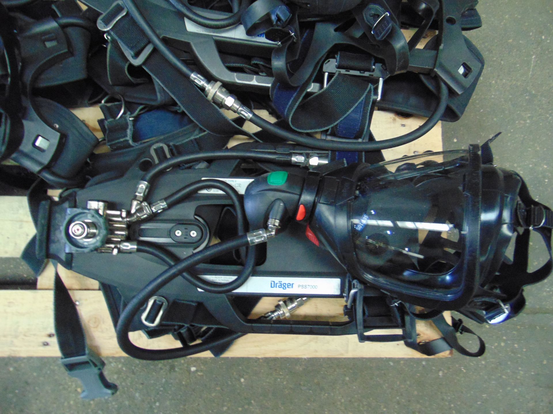 5 x Drager PSS 7000 Self Contained Breathing Apparatus w/ 10 x Drager 300 Bar Air Cylinders - Bild 13 aus 22