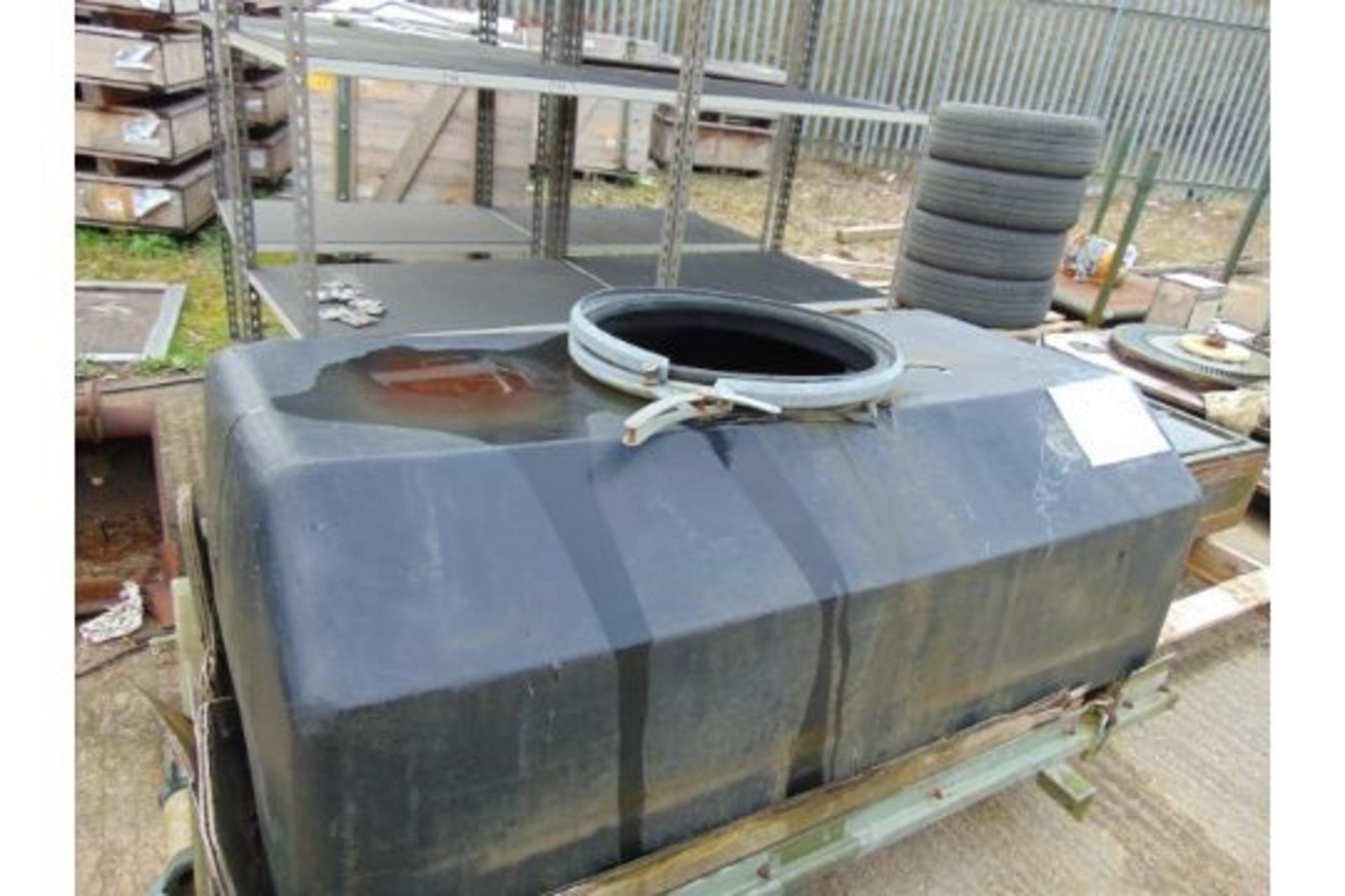 100 Gall British Army Demountable Water Container Fits Land Rover 3/4 ton Trailer - Bild 2 aus 2