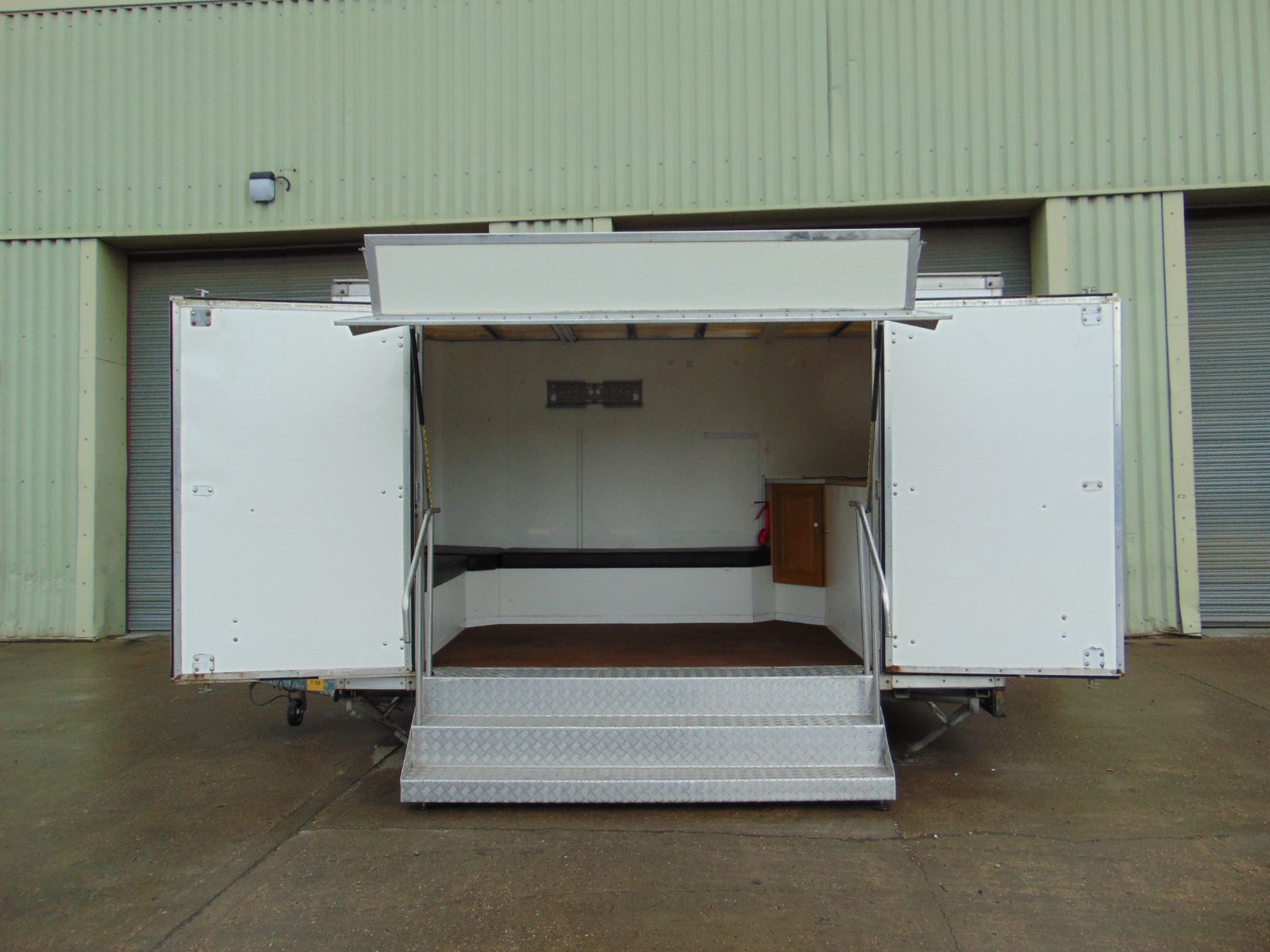 Exhibition Trailer - Twin Axle - 2000Kg - Image 2 of 60