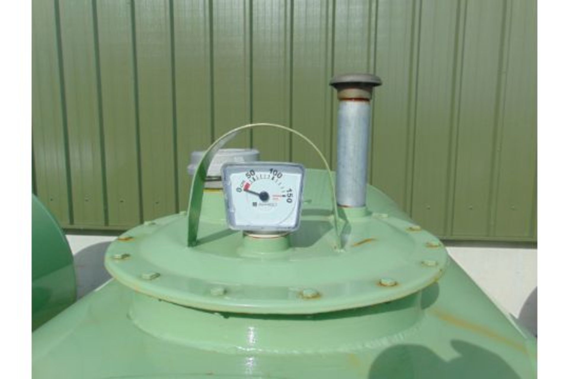 EU Fuel Storage Tank - 3172 Ltr Capacity w/ Electric Dispensing Pump Unit & Nozzle - Image 4 of 7