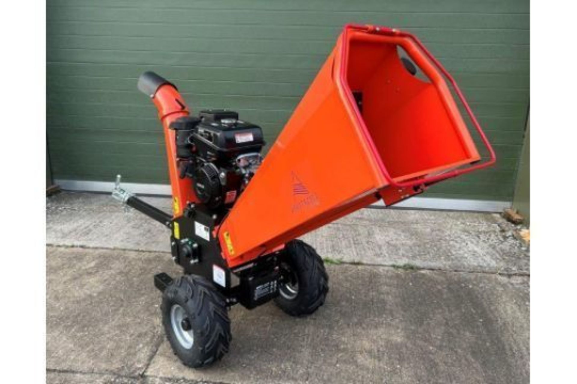 Brand New & Unused, Armstrong DR-GS-15H Electric Start Petrol Wood Chipper - Image 8 of 20
