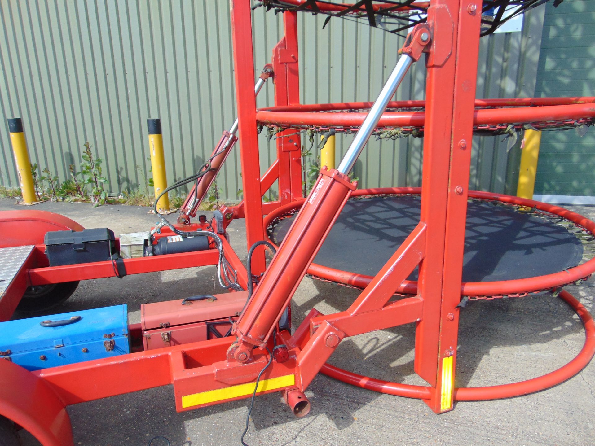Vertical Reality Spider Mountain climbing system on mobile transport trailer - Image 16 of 47