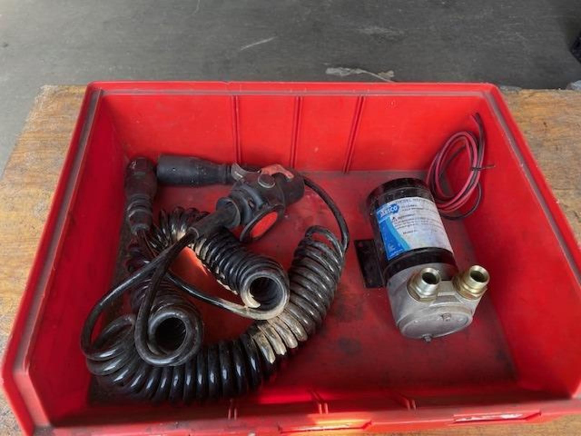 35 litres per min 24 v refuel pump and trailer electrics connector