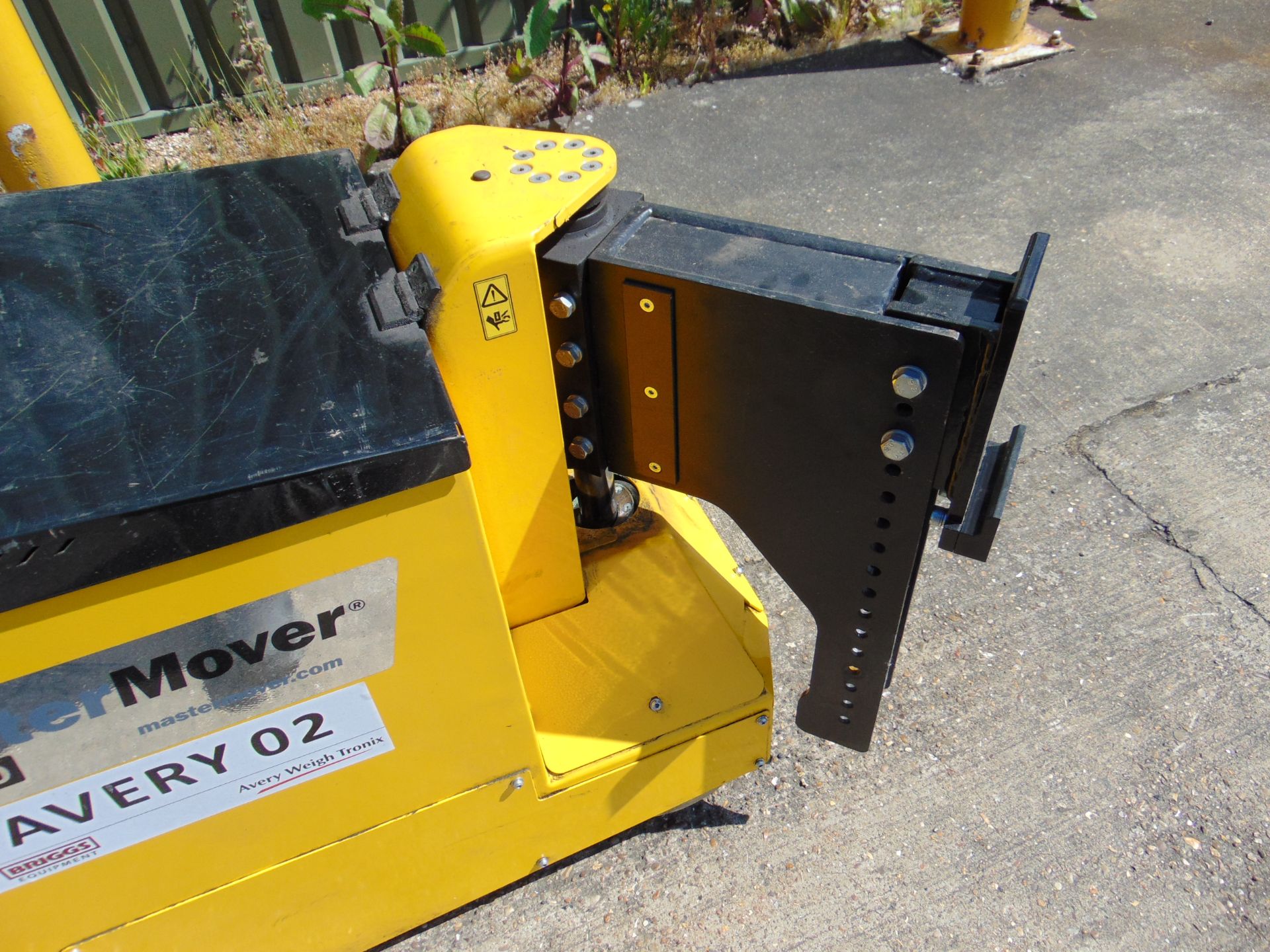 2016 Master Mover MT600+ Electric Tow Tug w/ Battery Charger & Bracket Attachment - Image 14 of 27