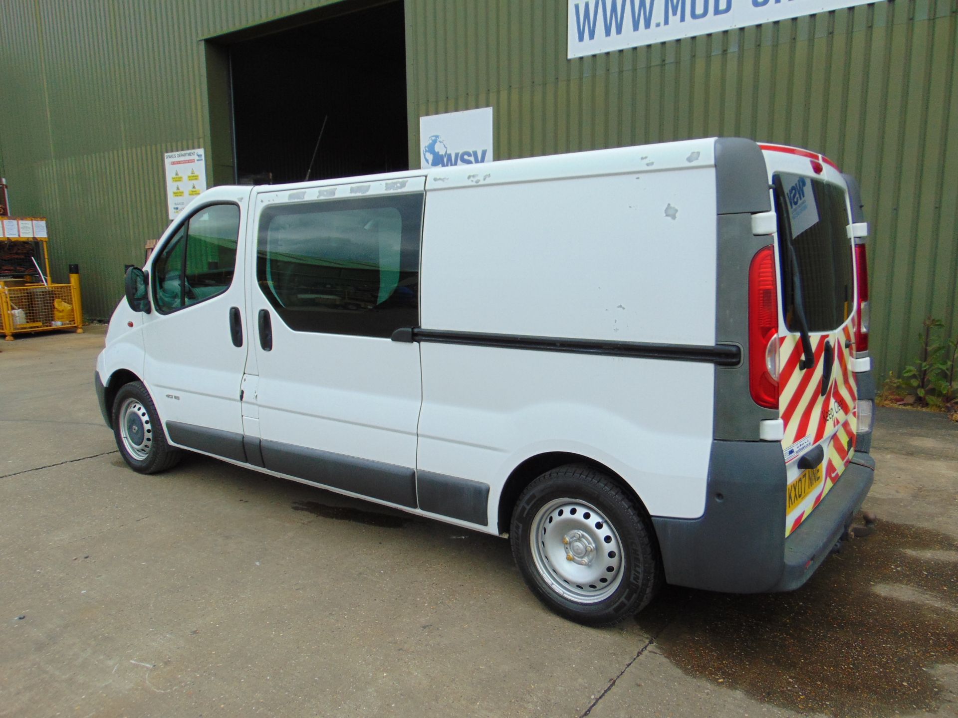 2007 Renault Trafic dCI 115 - 2ltr Diesel - 6 Seater Crew Van - Image 9 of 54