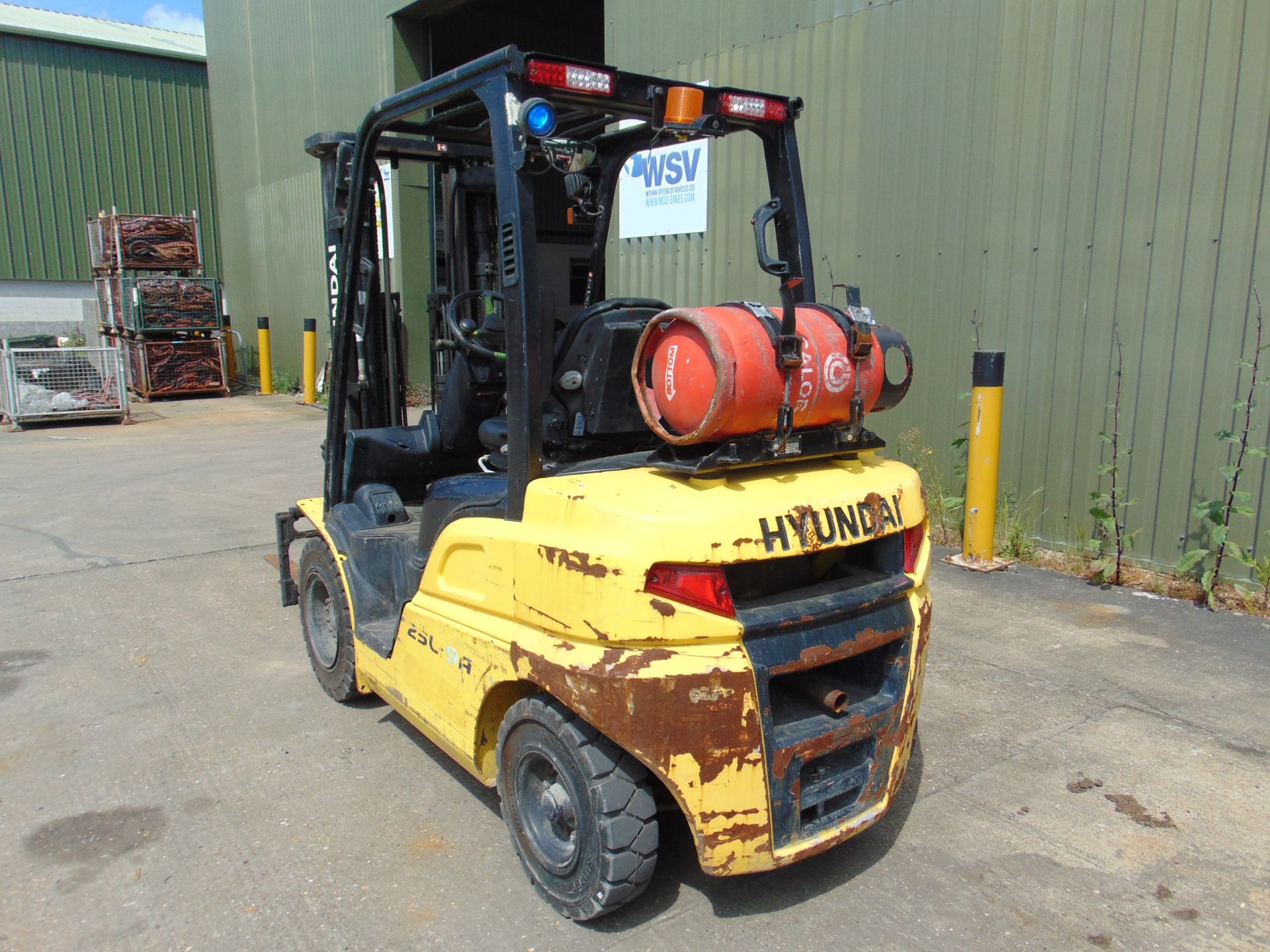 2017 Hyundai 25L-9A 2.5T - LPG Fork Lift Truck - Image 9 of 44