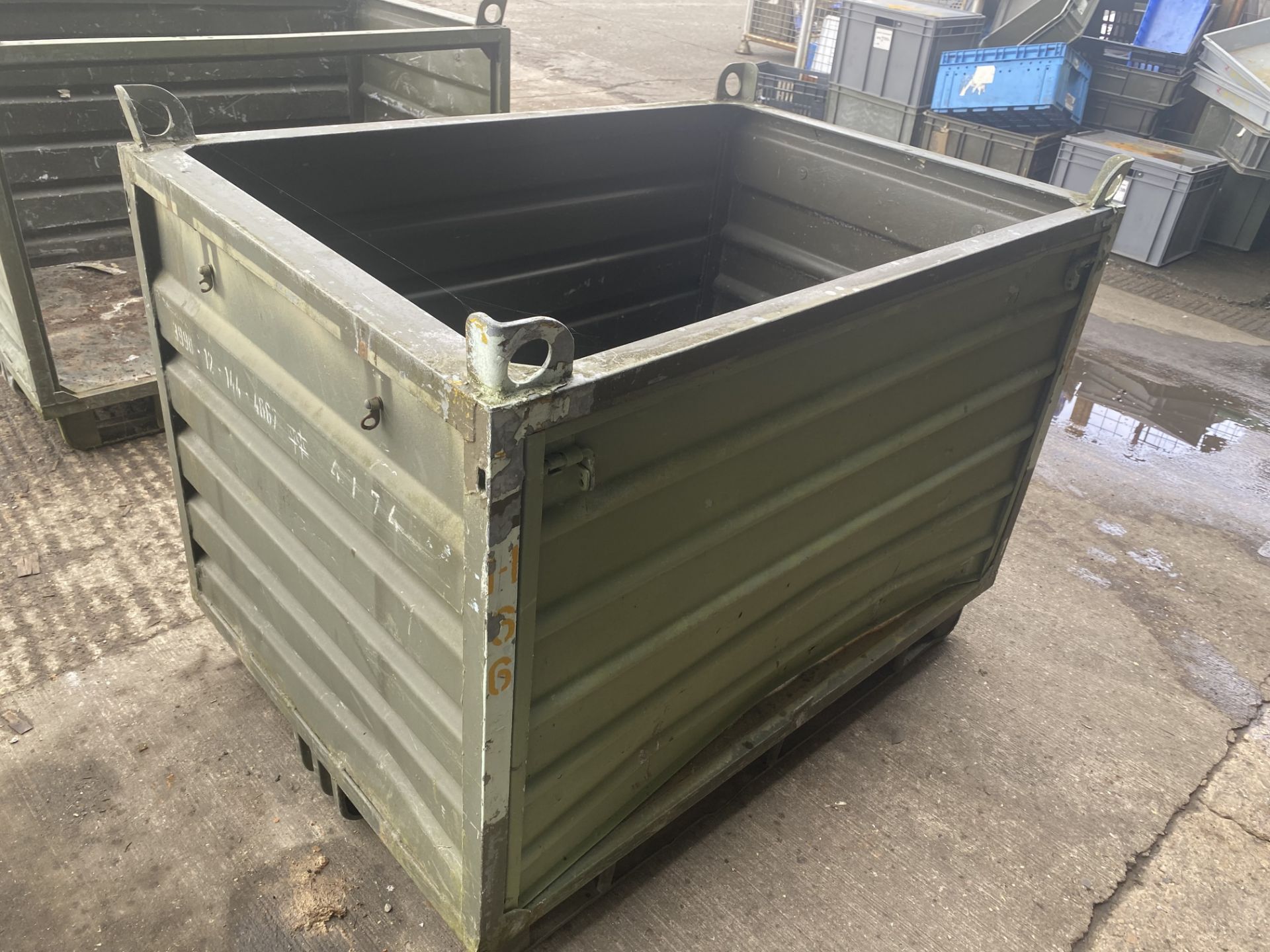 1 x Metal Storage / Transport Crate with Fold down side, Size 130 x 90 x 90 cm - Image 4 of 6