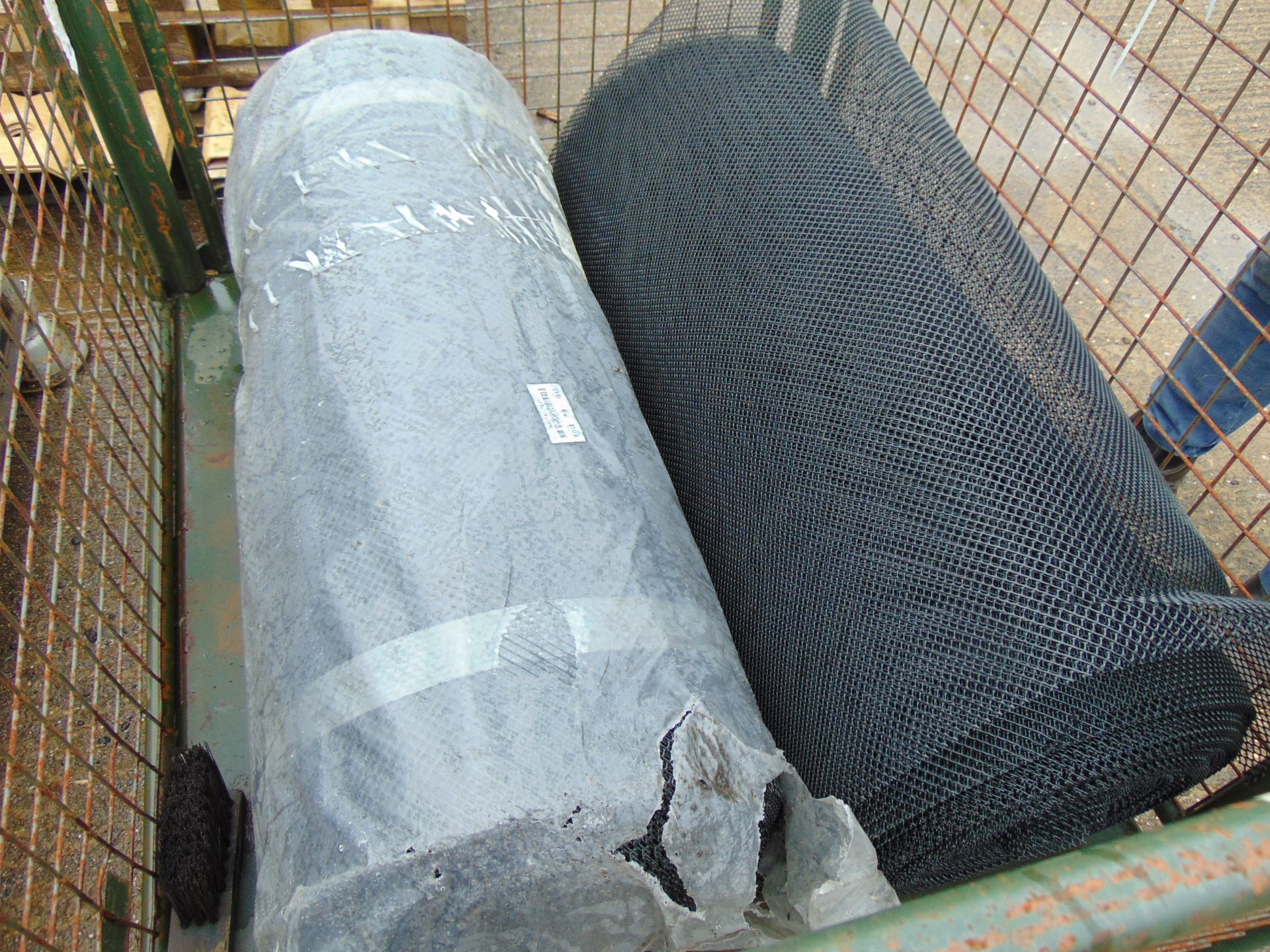 2 x New Unissued Rolls of Plastic Netting Approx 100m + 1m