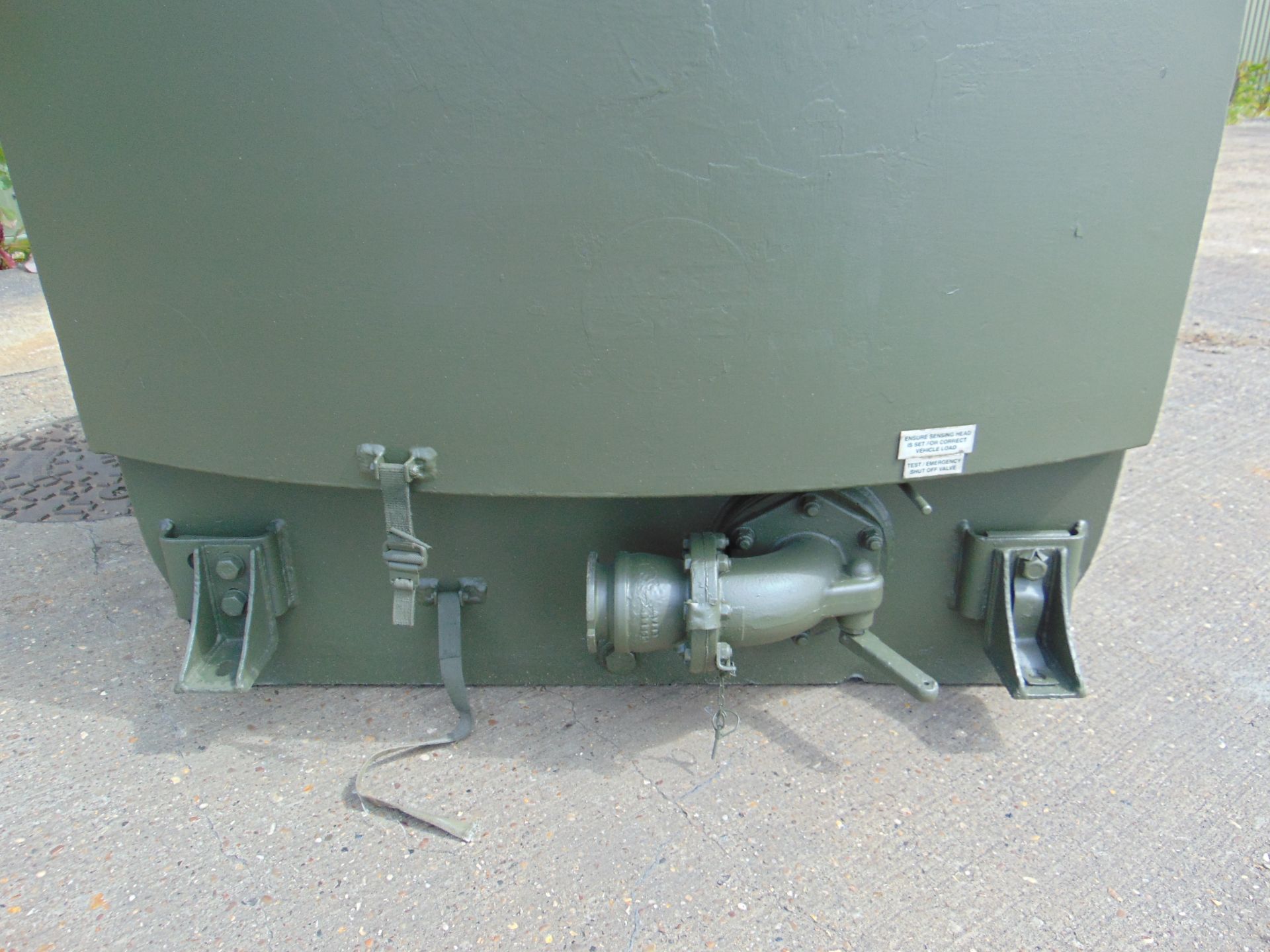 Gloster Saro 2,200 Ltr Aluminium Fuel / Fluid Distribution Tank - Image 9 of 15