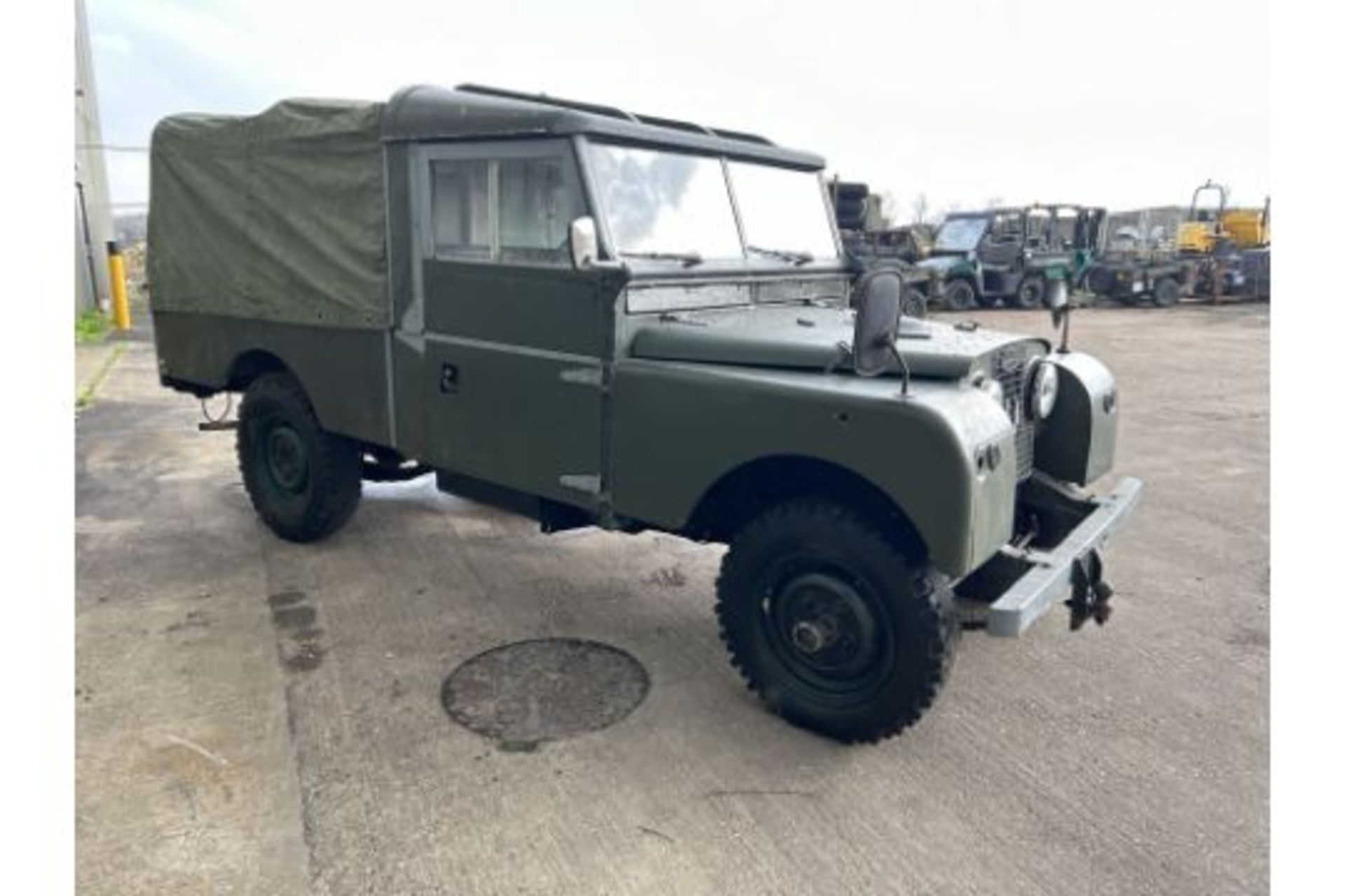V Rare Land Rover Series 1 107inch truck cab pick up with a large selection of Spare Parts - Image 4 of 67