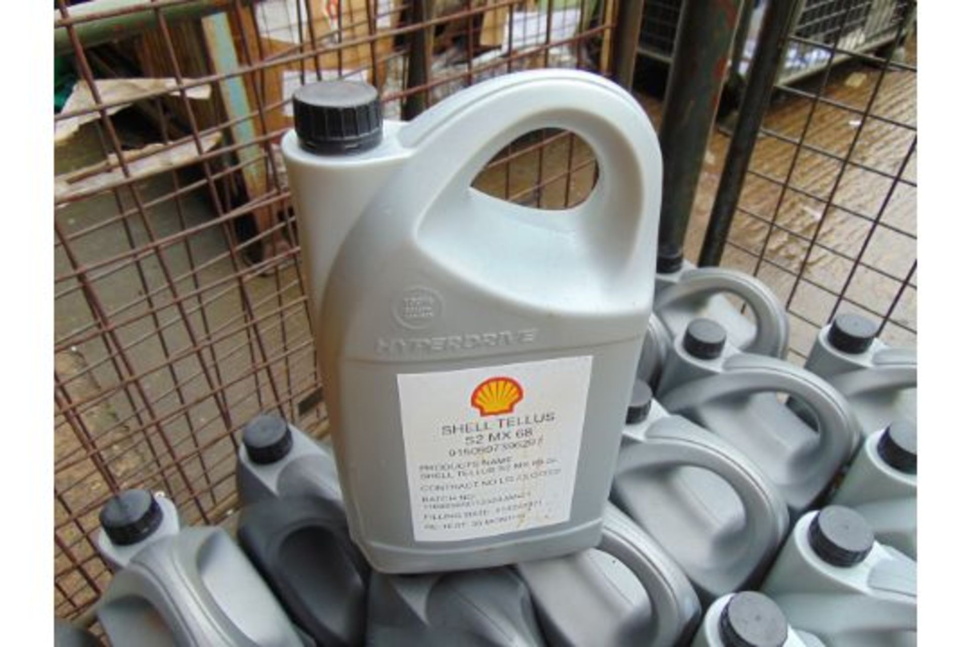 22 x 5 Litre Cans of Shell Tellus S2 MX68, Multigrade Anti wear Hydraulic Oil - Image 3 of 3