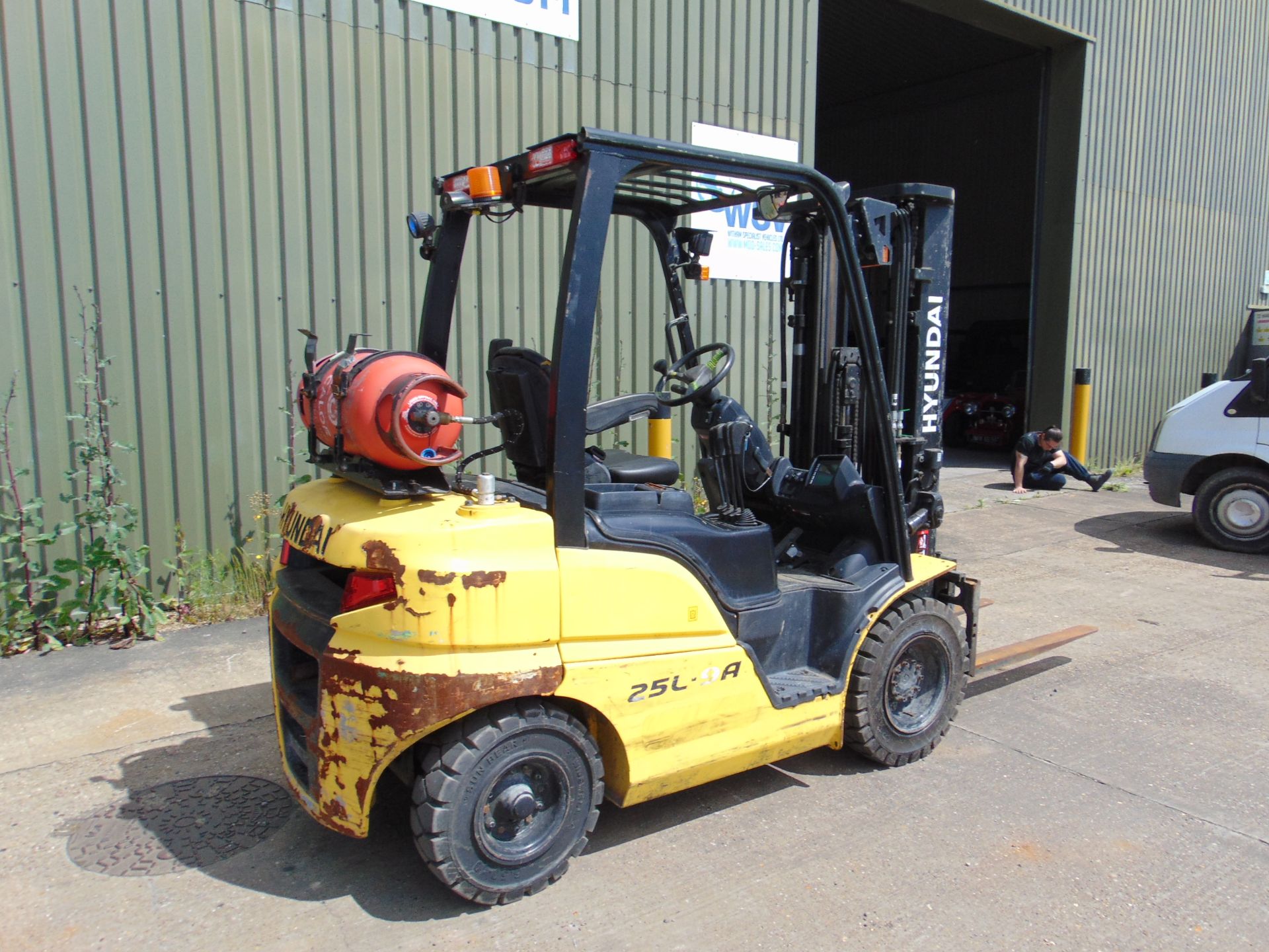 2017 Hyundai 25L-9A 2.5T - LPG Fork Lift Truck - Image 6 of 44