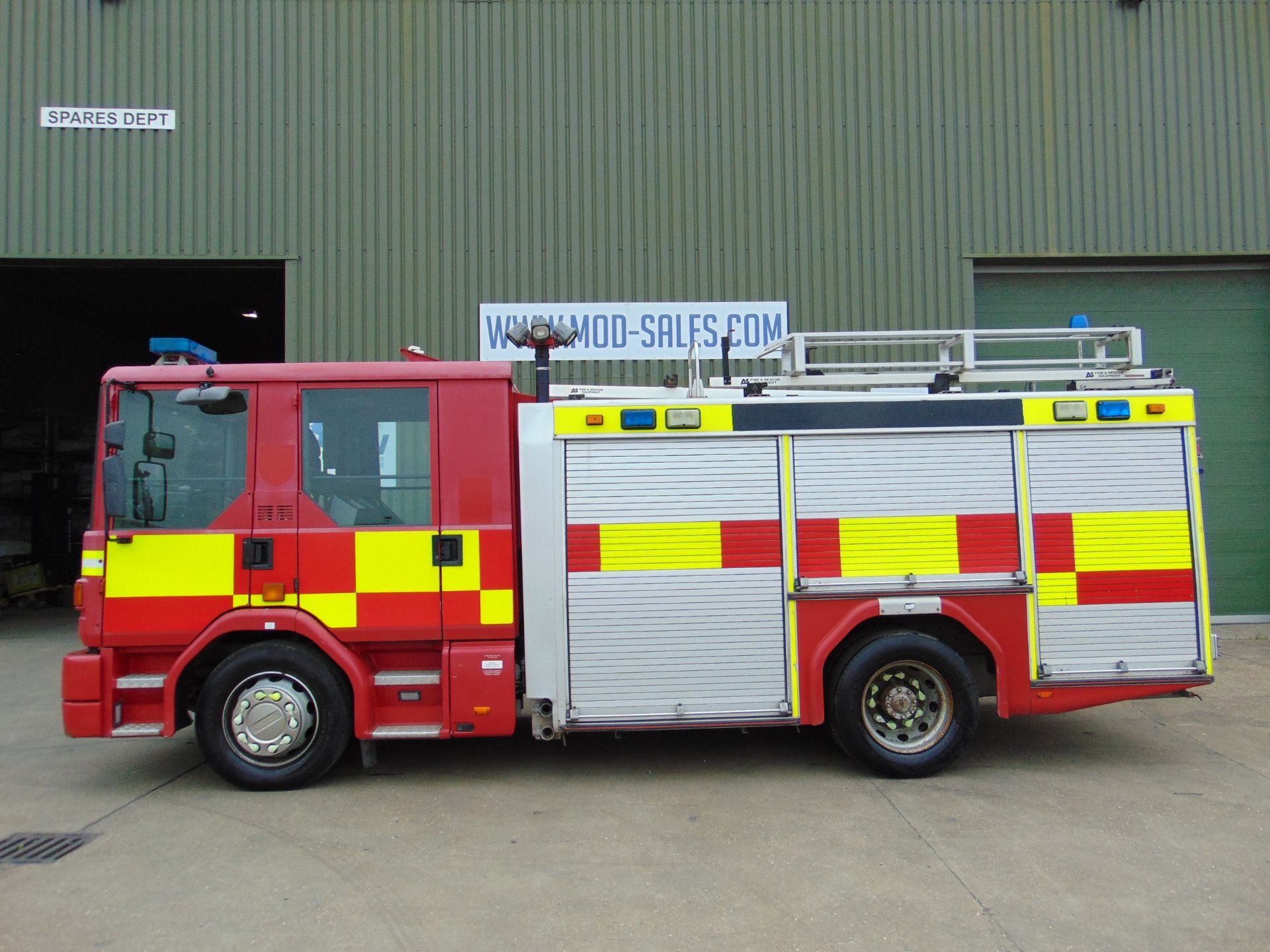 2001 Dennis Sabre Fire Engine - Cummins C260 Diesel Engine - Image 9 of 91