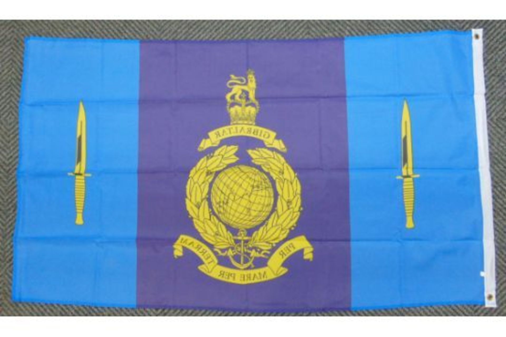 40 Commando Royal Marines Flag - 5ft x 3ft with Metal Eyelets. - Image 2 of 4